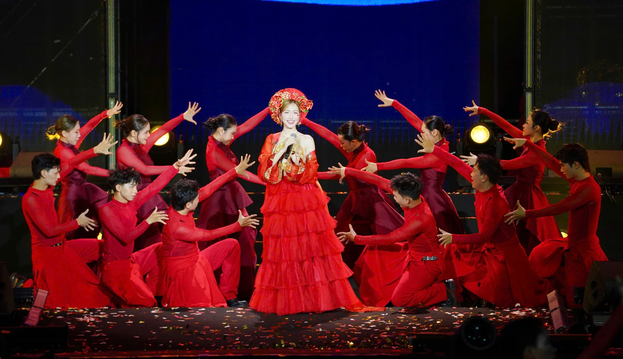 vinh-quang-cong-an-nhan-dan-viet-nam11.jpg