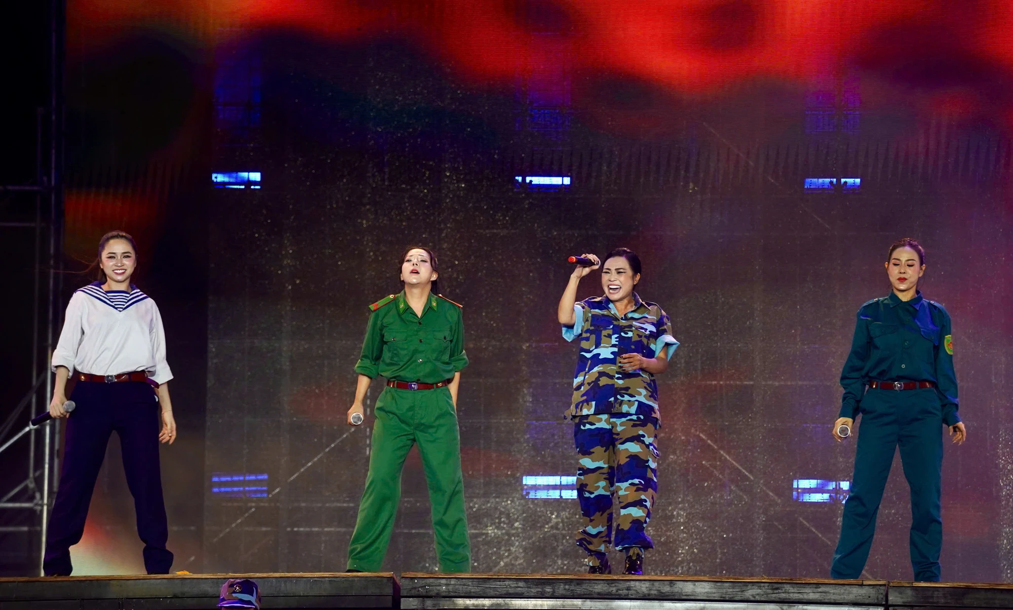 duoi-anh-sang-quang-vinh16.jpg
