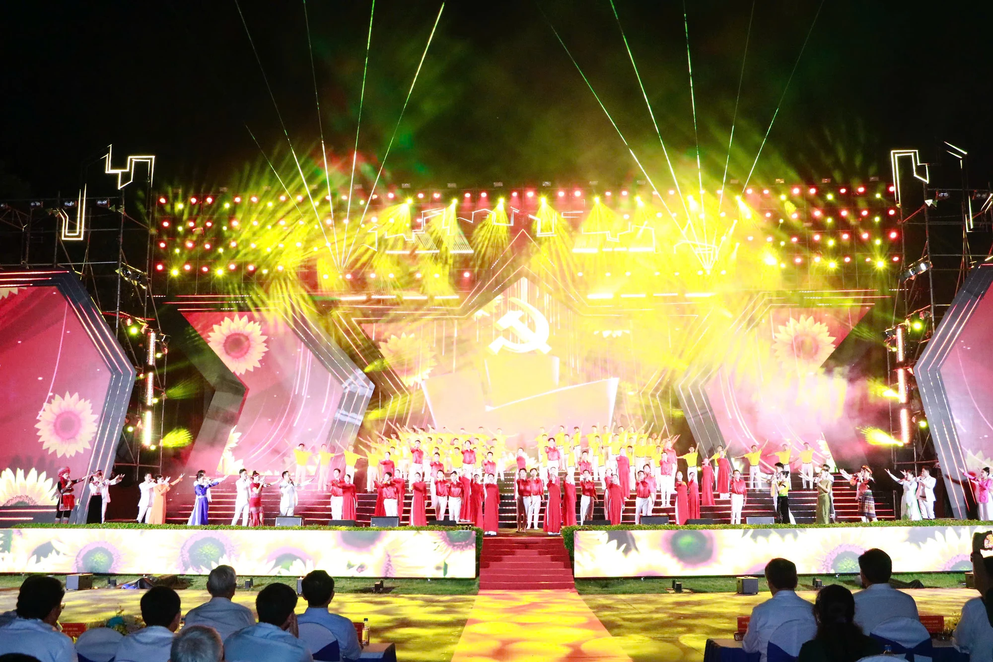 duoi-anh-sang-quang-vinh23.jpg