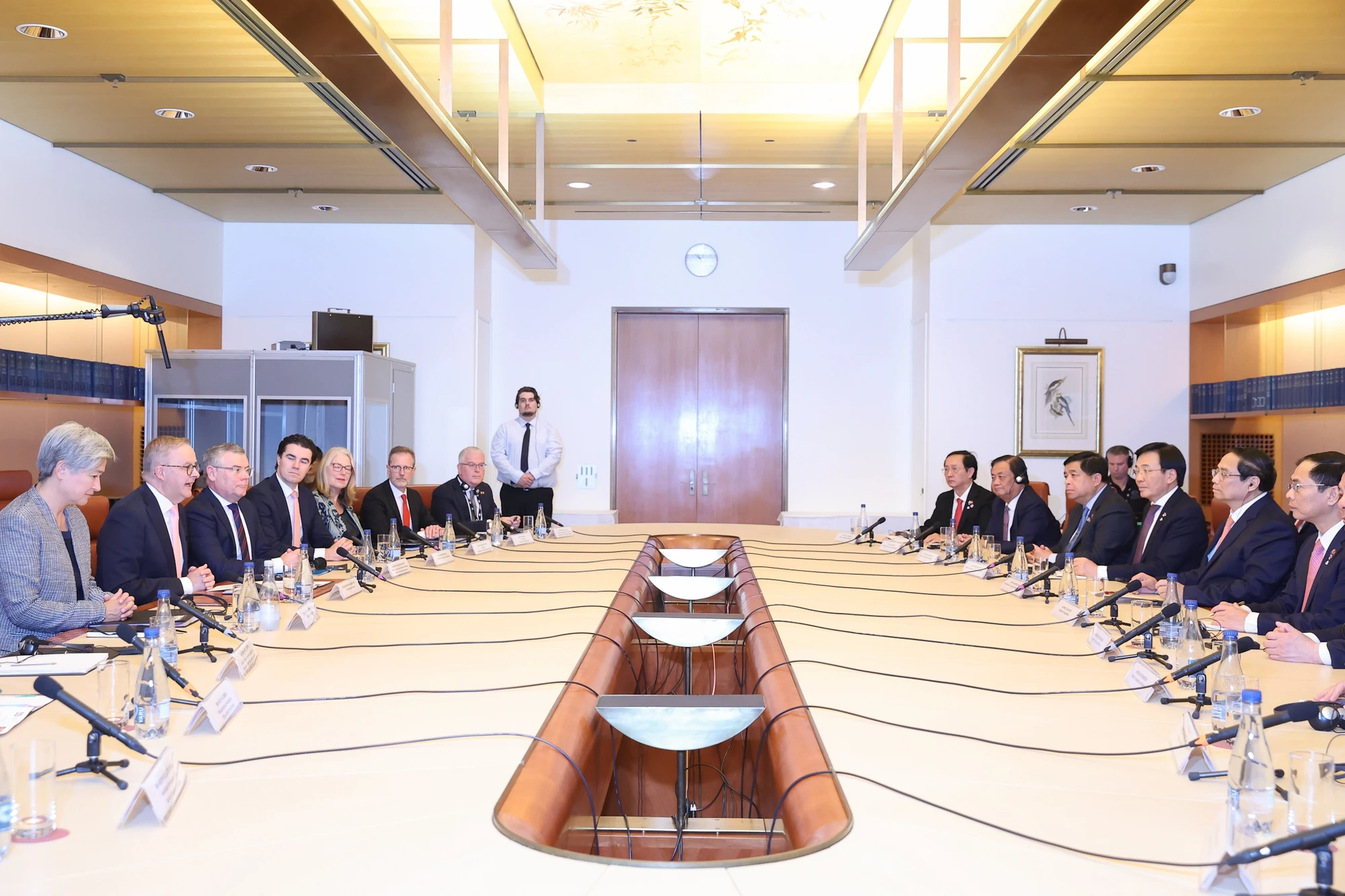 reuters-viet-nam-va-australia-nang-cap-quan-he-ngoai-giao-len-doi-tac-chien-luoc-toan-dienC.jpg