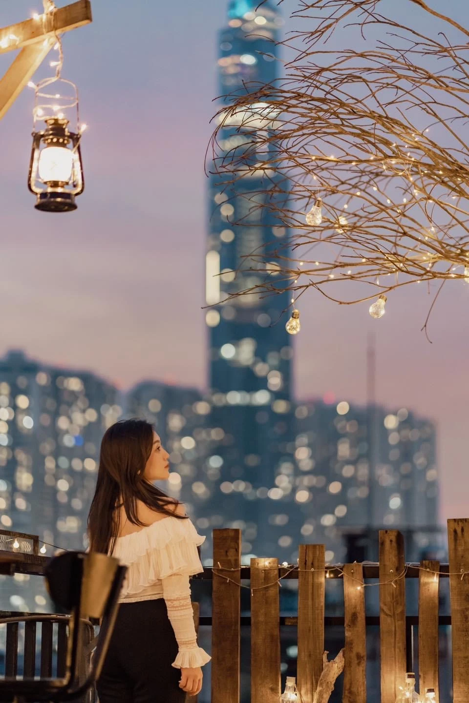 Dù mới ra mắt hơn 1 năm nay nhưng quán đã thu hút rất đông du khách ghé đến để check-in.
