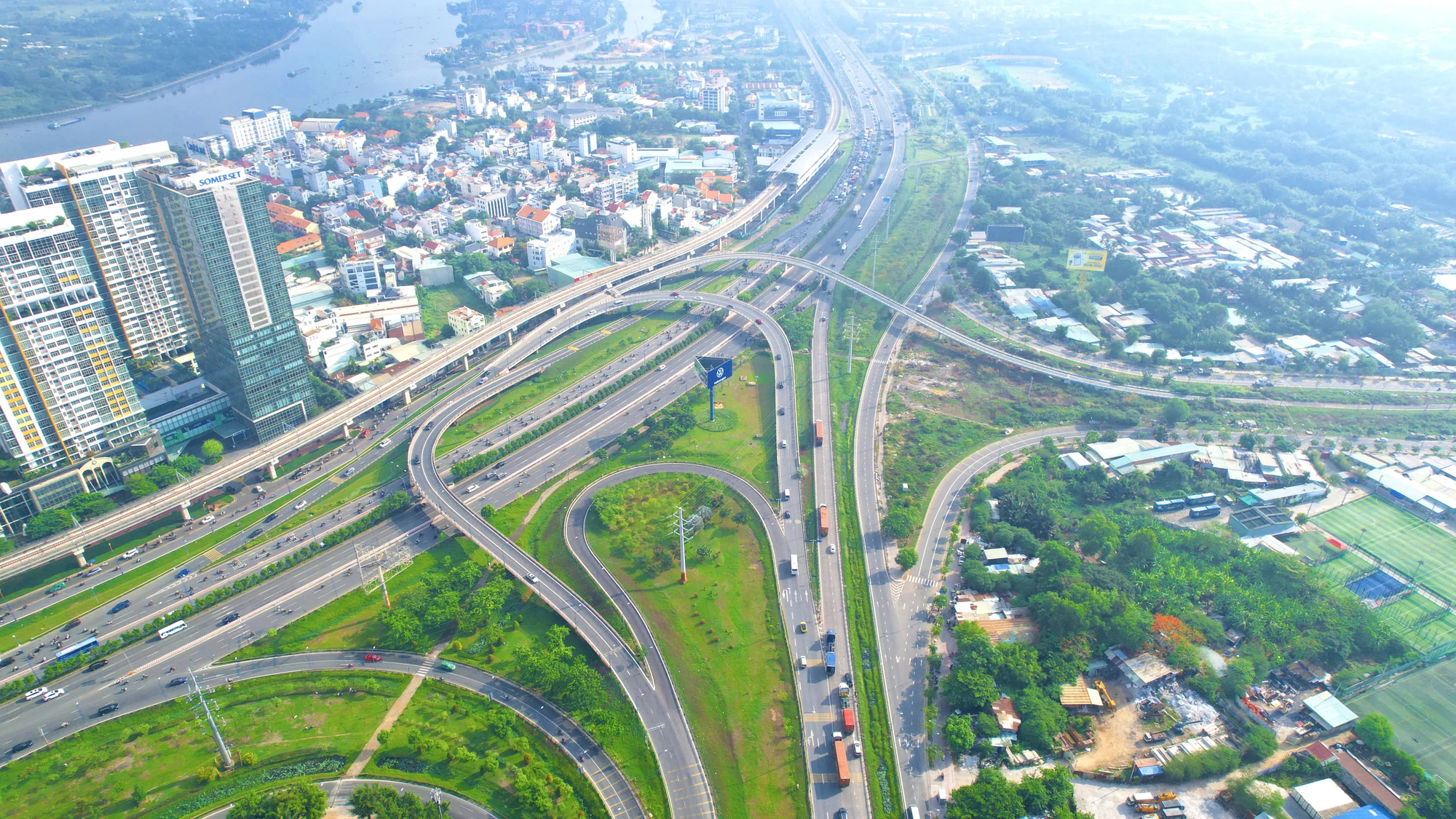 GIẢM TẢI CHO TP THỦ ĐỨC - Bài 1: Giải toả áp lực giao thông, xứng tầm đô thị hiện đại ảnh 1