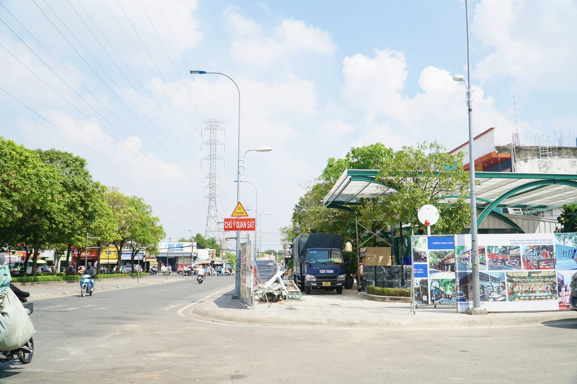 4-Dien-mao-duong-sach-TP-Thu-Duc-truoc-them-khanh-thanh.jpg