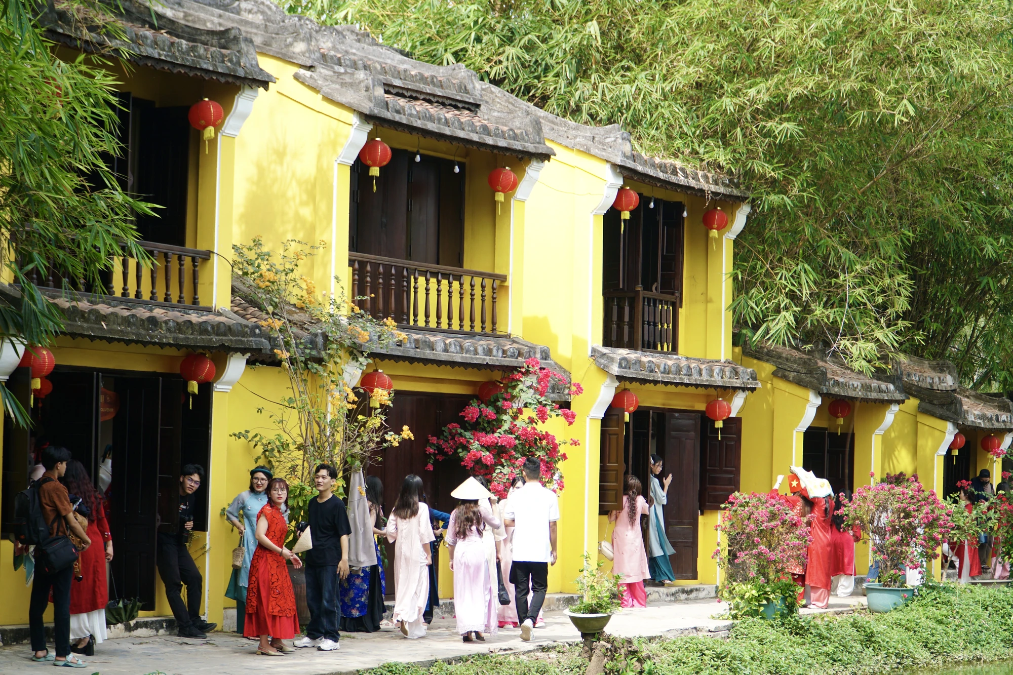 2.1- Bao-tang-Ao-dai.jpg