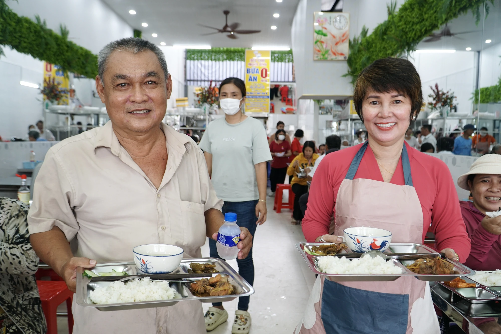 Com-mien-phi .jpg