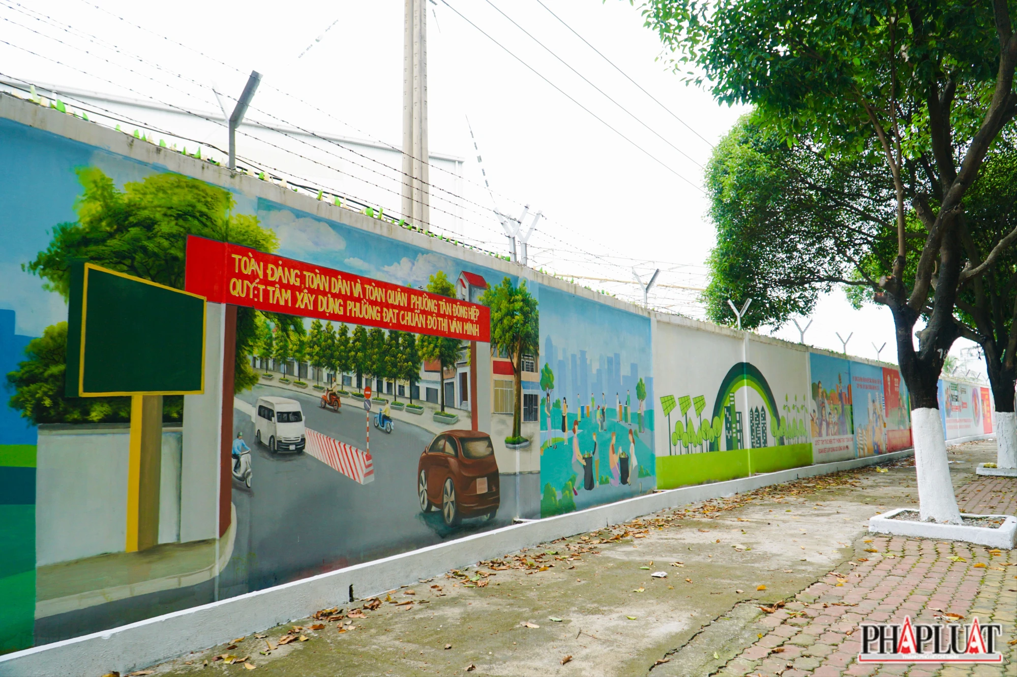 Ảnh 3 -con-duong-bich-hoa .jpg