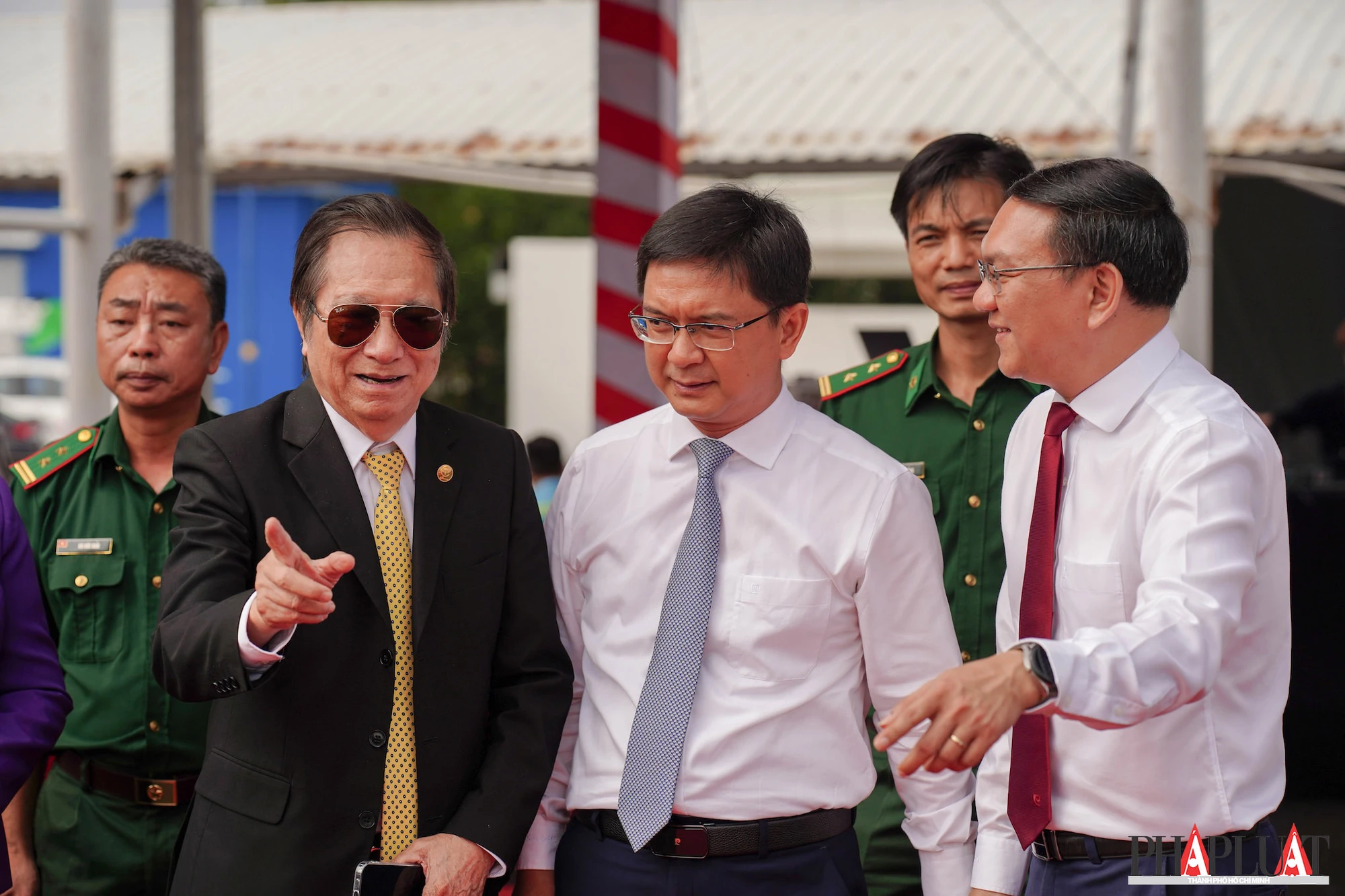 ong-nguyen-manh-cuong-va-ong-lam-dinh-thang.jpg