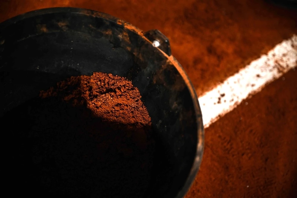 mat-san-dat-nen-roland-garros-1.jpg