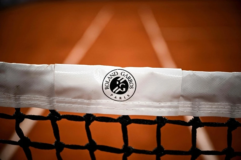 mat-san-dat-nen-roland-garros-.jpg