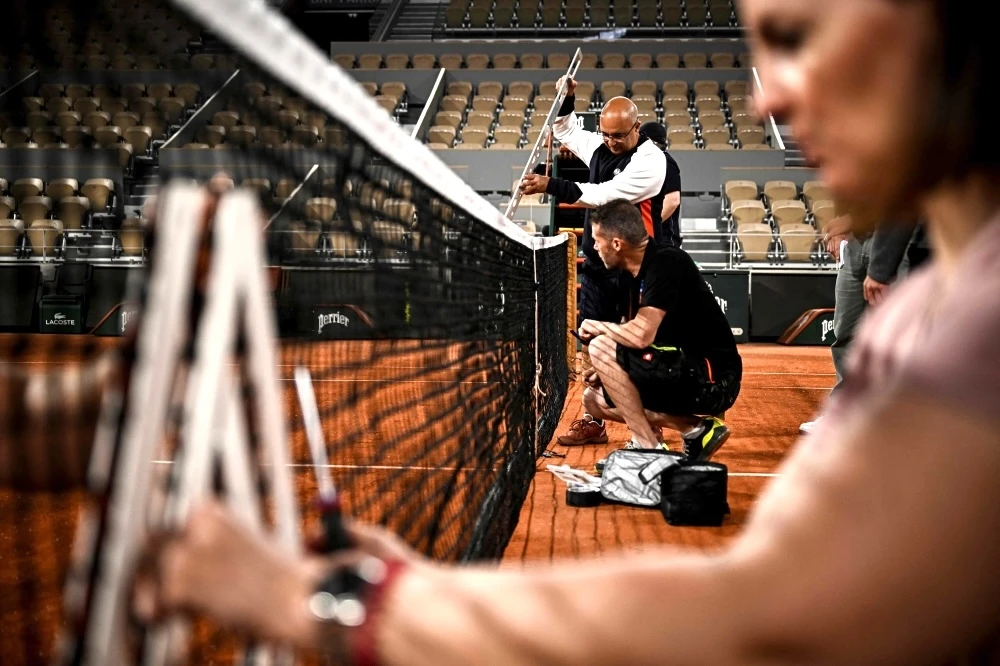 mat-san-dat-nen-roland-garros-2.jpg