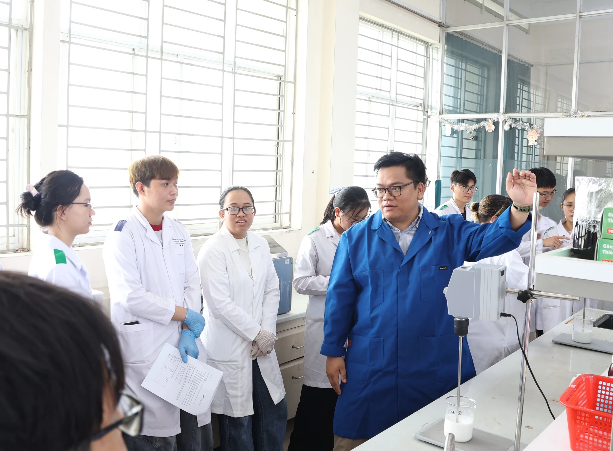 Thu nghìn tỉ nhưng khoa học công nghệ ‘nhỏ giọt’