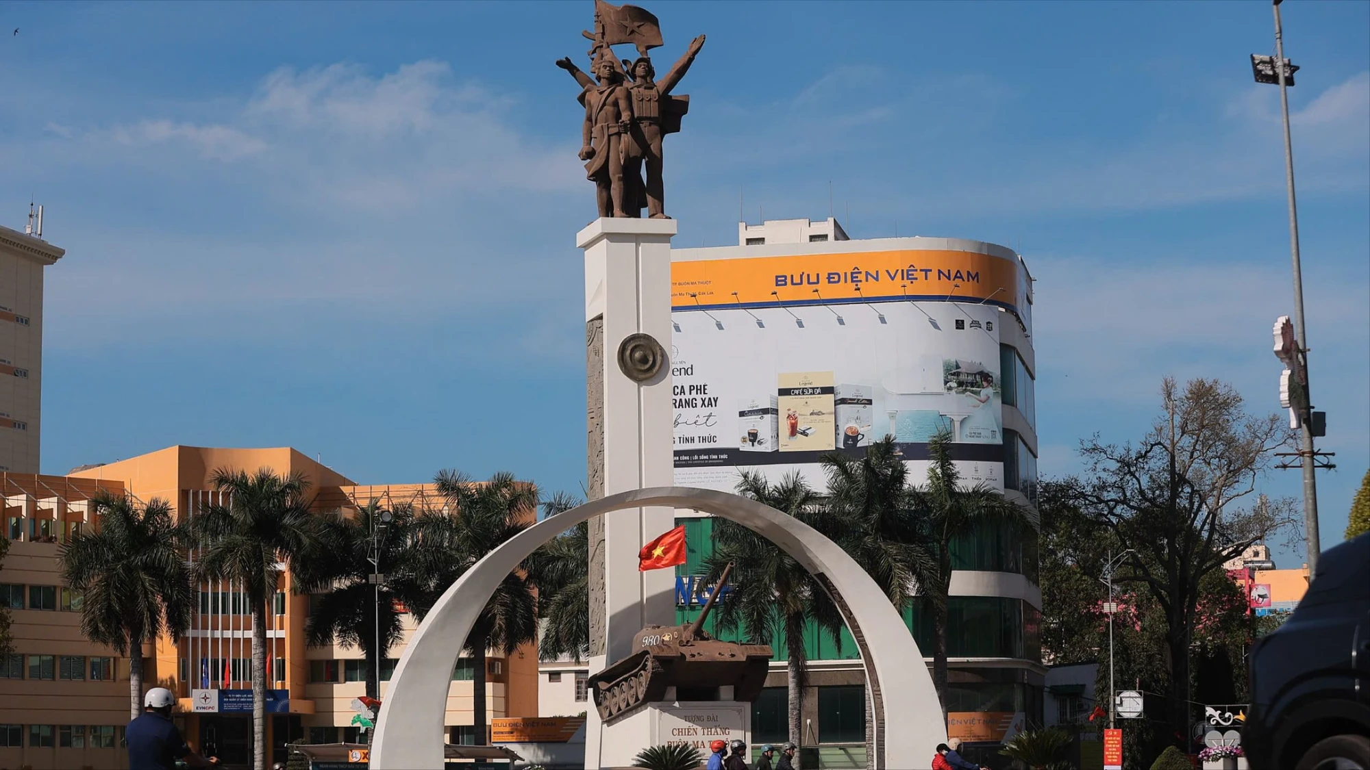 Buôn Ma Thuột rực rỡ sắc xuân Bính Ngọ 2026