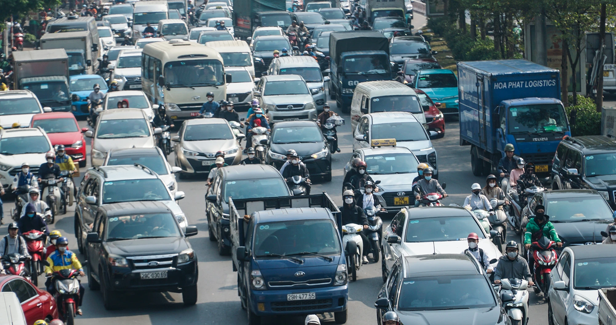 Hà Nội: 1 nút giao thông vẫn 'thách thức' nhà sáng kiến dù đã bỏ đèn đỏ