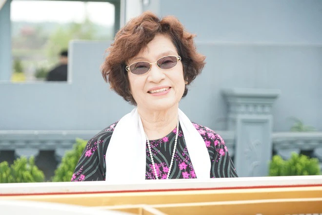 Người phụ nữ 77 tuổi kể về chuyện đi tìm mộ cho chính mình