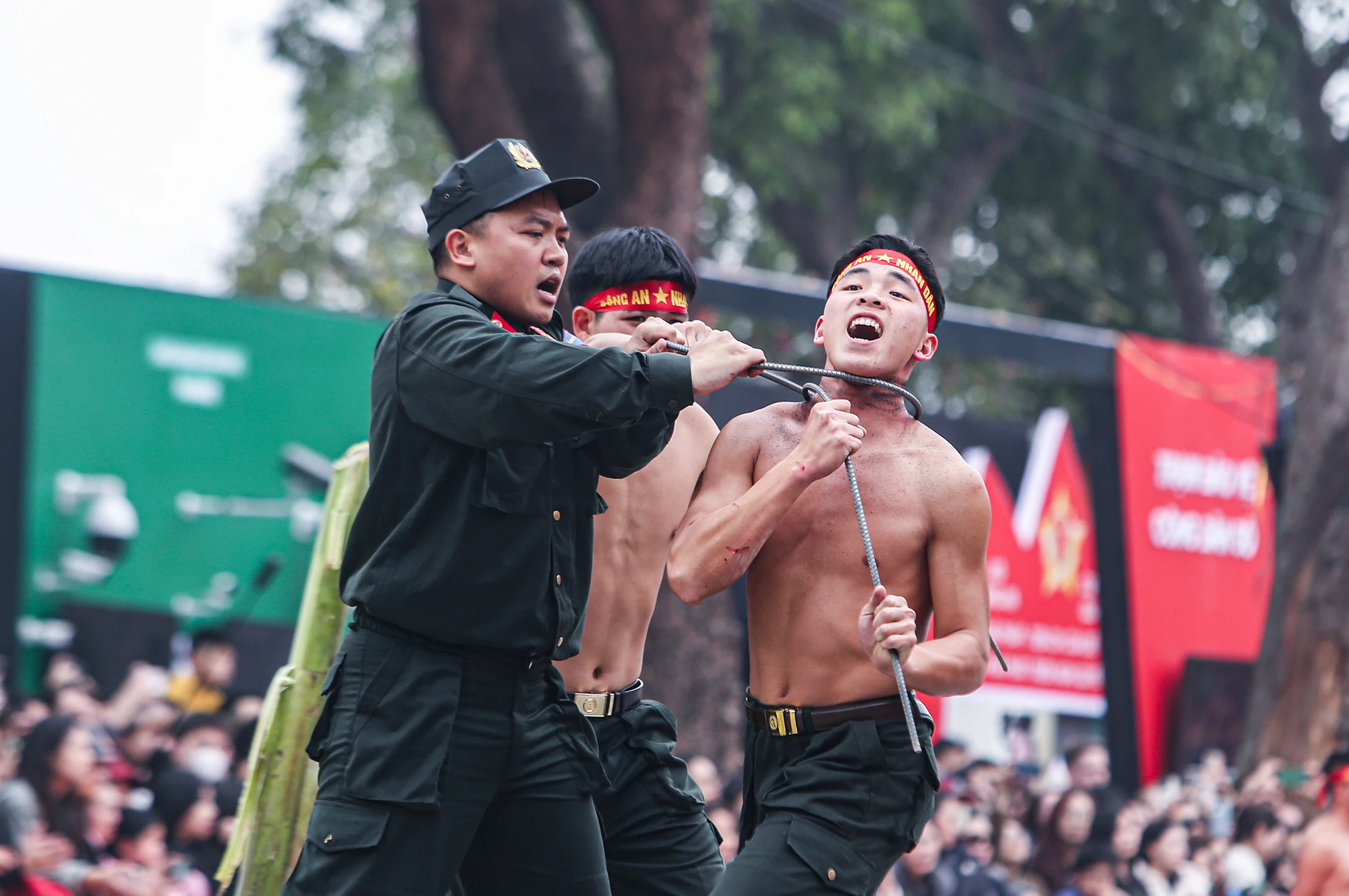 cong-an-nhan-dan (6).JPG