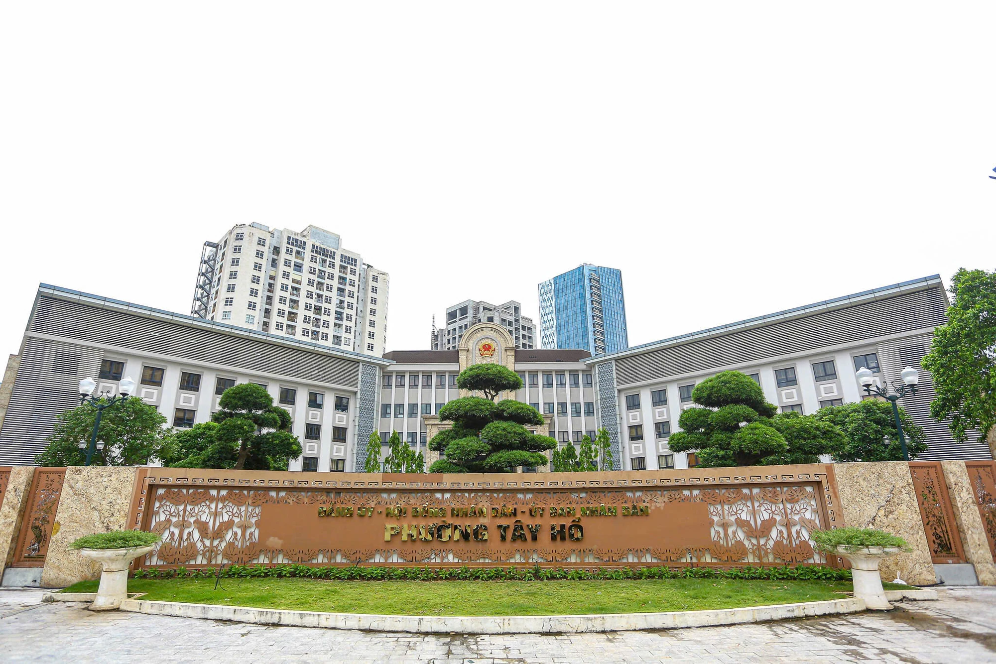 bo-may-hanh-chinh-moi (12).jpg