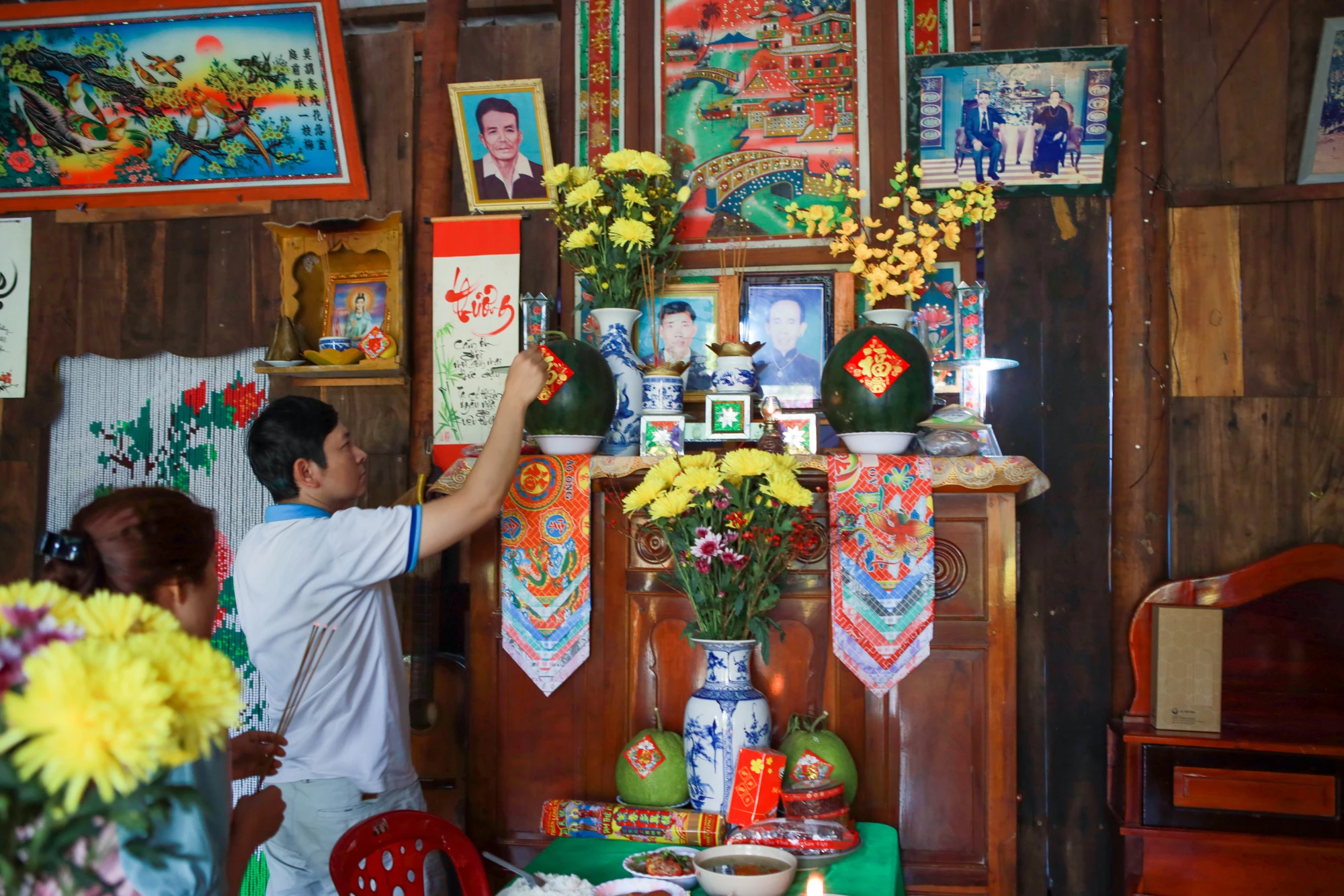 ban-tho-gia-tien-cua-nguoi-mien-tay-ngay-tet-13jpg (18).jpg