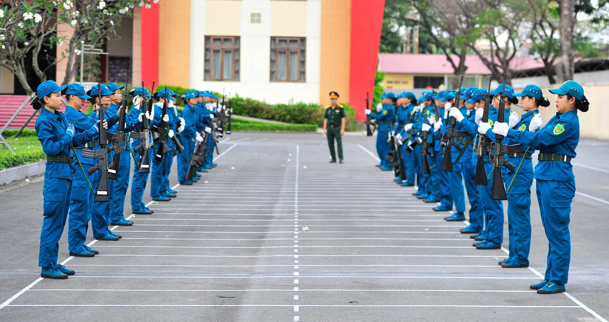 nu-dan-quan-tphcm (12).jpg