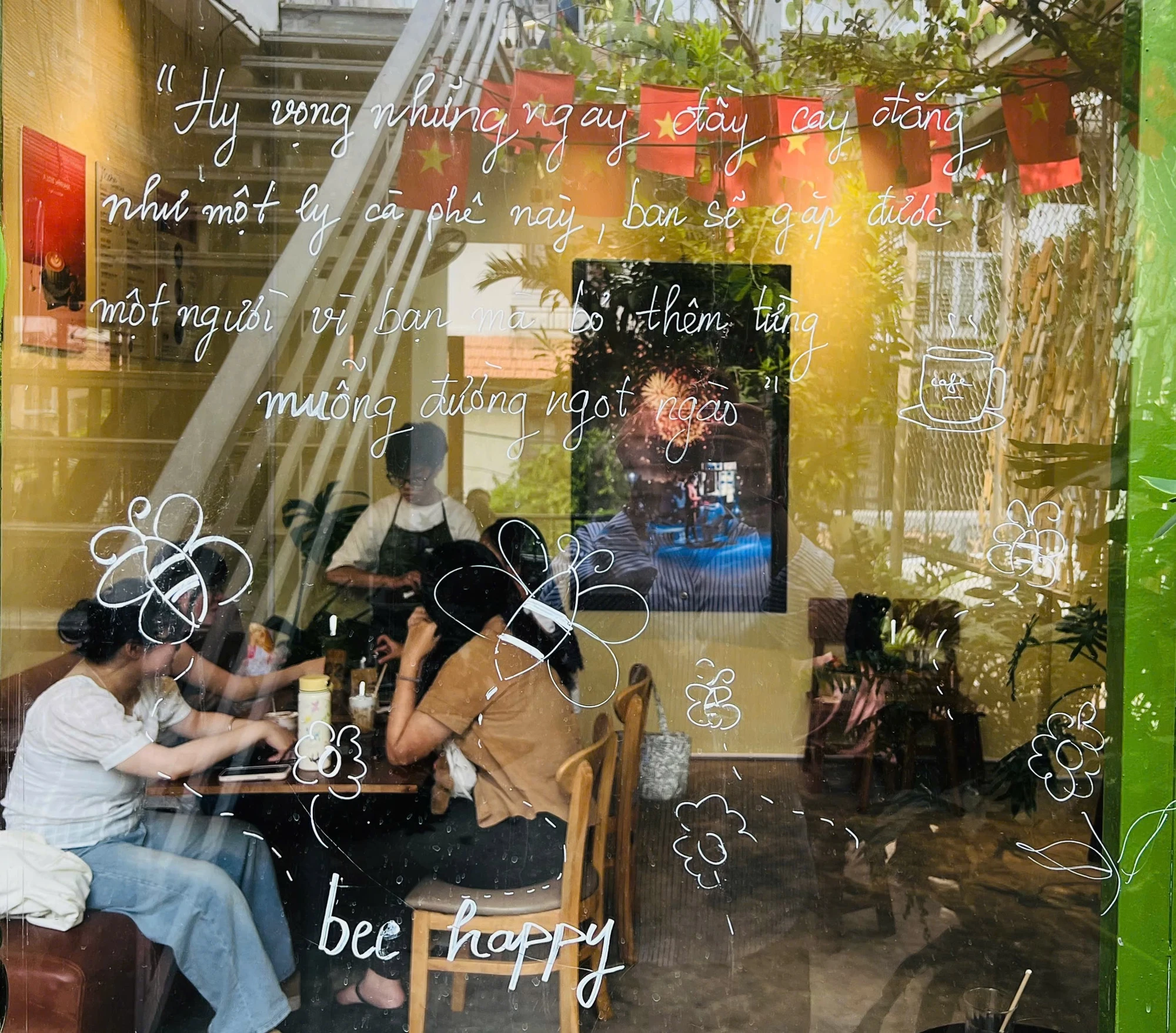 quán Cà Viết Hoa (quận Bình Thạnh)