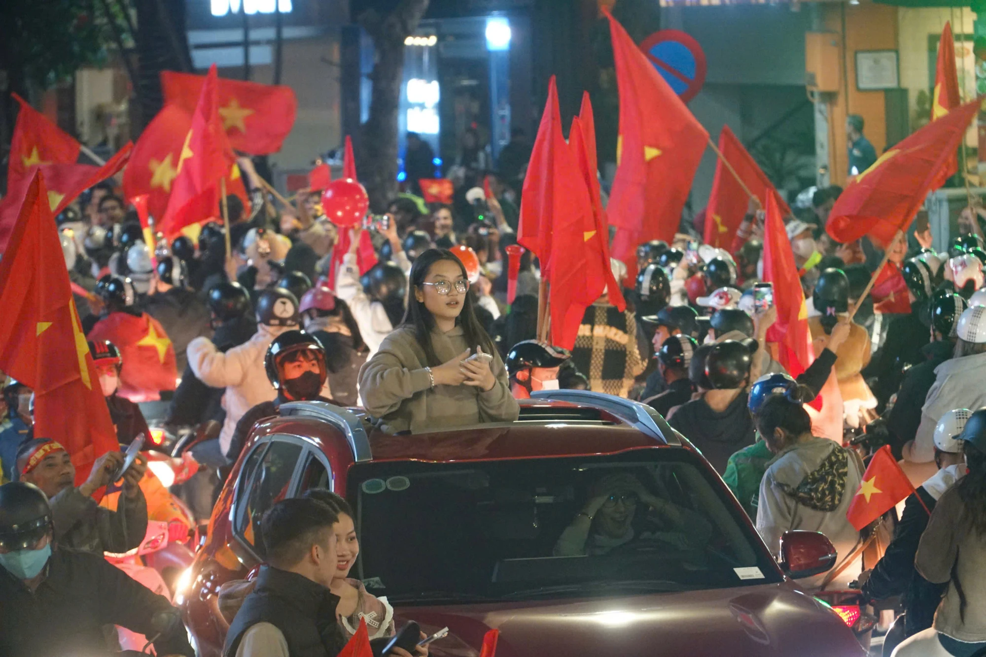 tuyen-viet-Nam-TPHCM (7).jpg