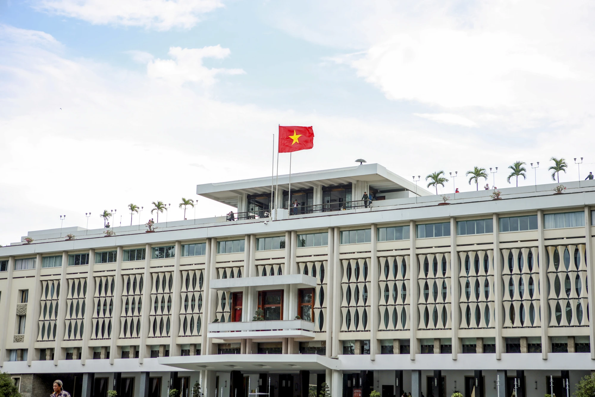 Chiến sĩ hóa học âm thầm đảm bảo an toàn cho diễu binh 30-4 (27).jpg