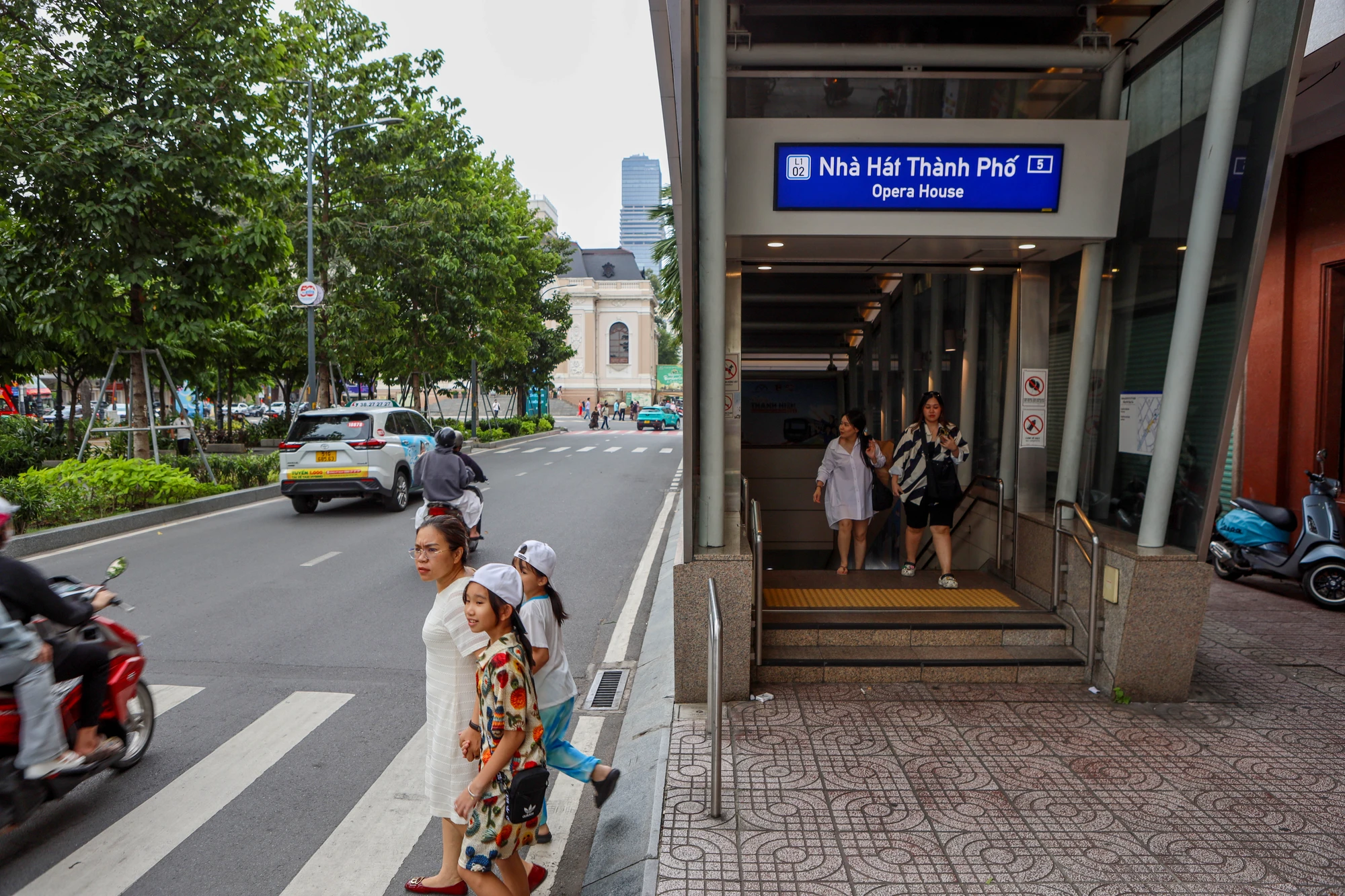 Ga metro Nhà hát Thành phố kết nối trung tâm thương mại (25).jpg