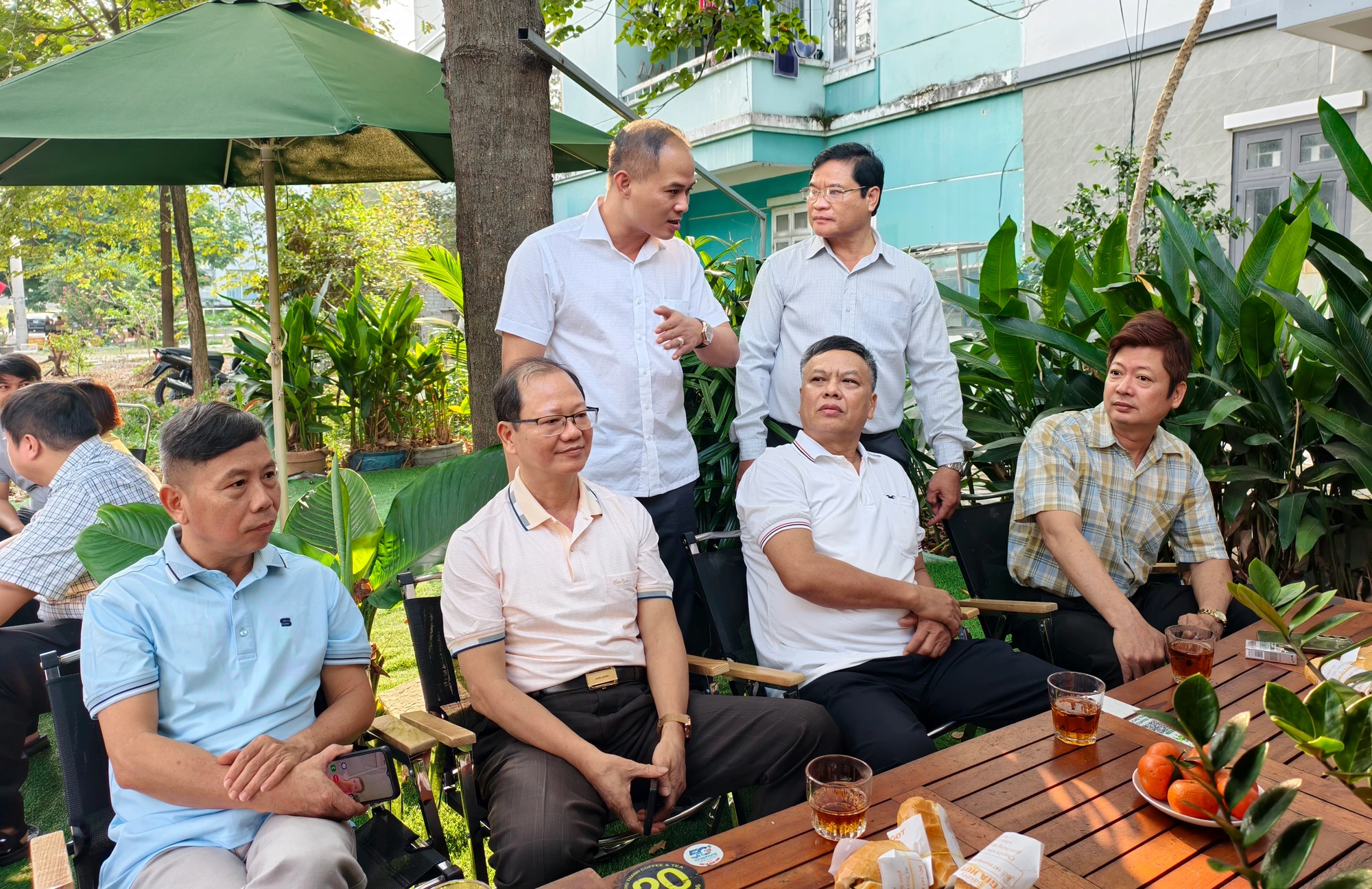 mo-hinh-ca-phe-xom-32.jpg