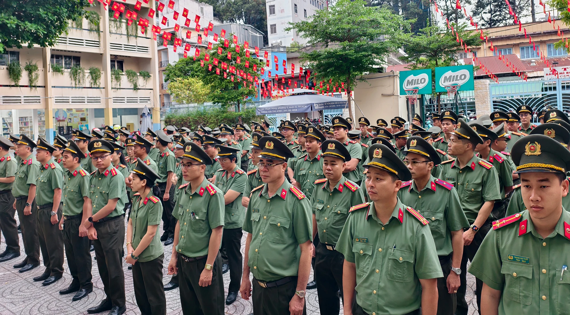 bau-cu-845.jpg