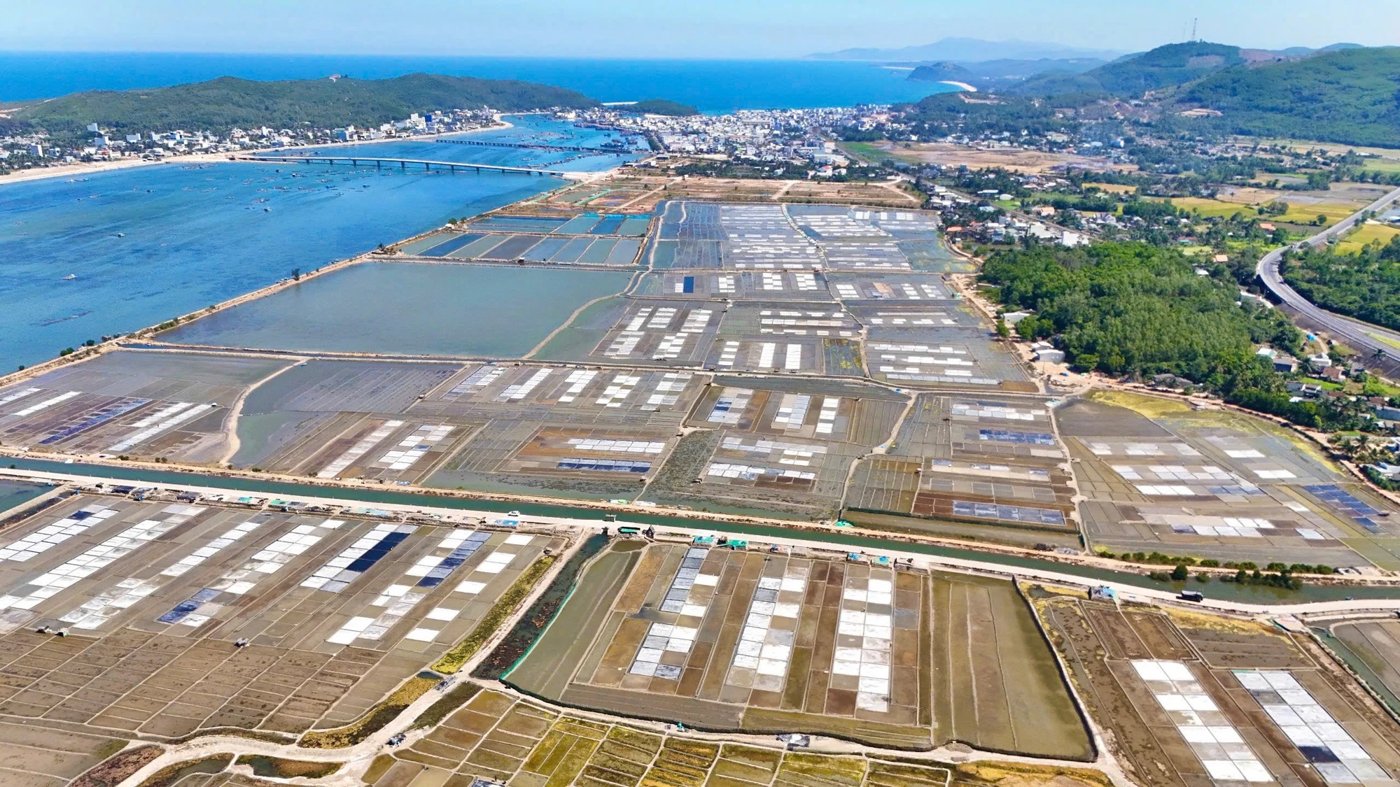 200 năm nghề làm muối Sa Huỳnh ở Quảng Ngãi
