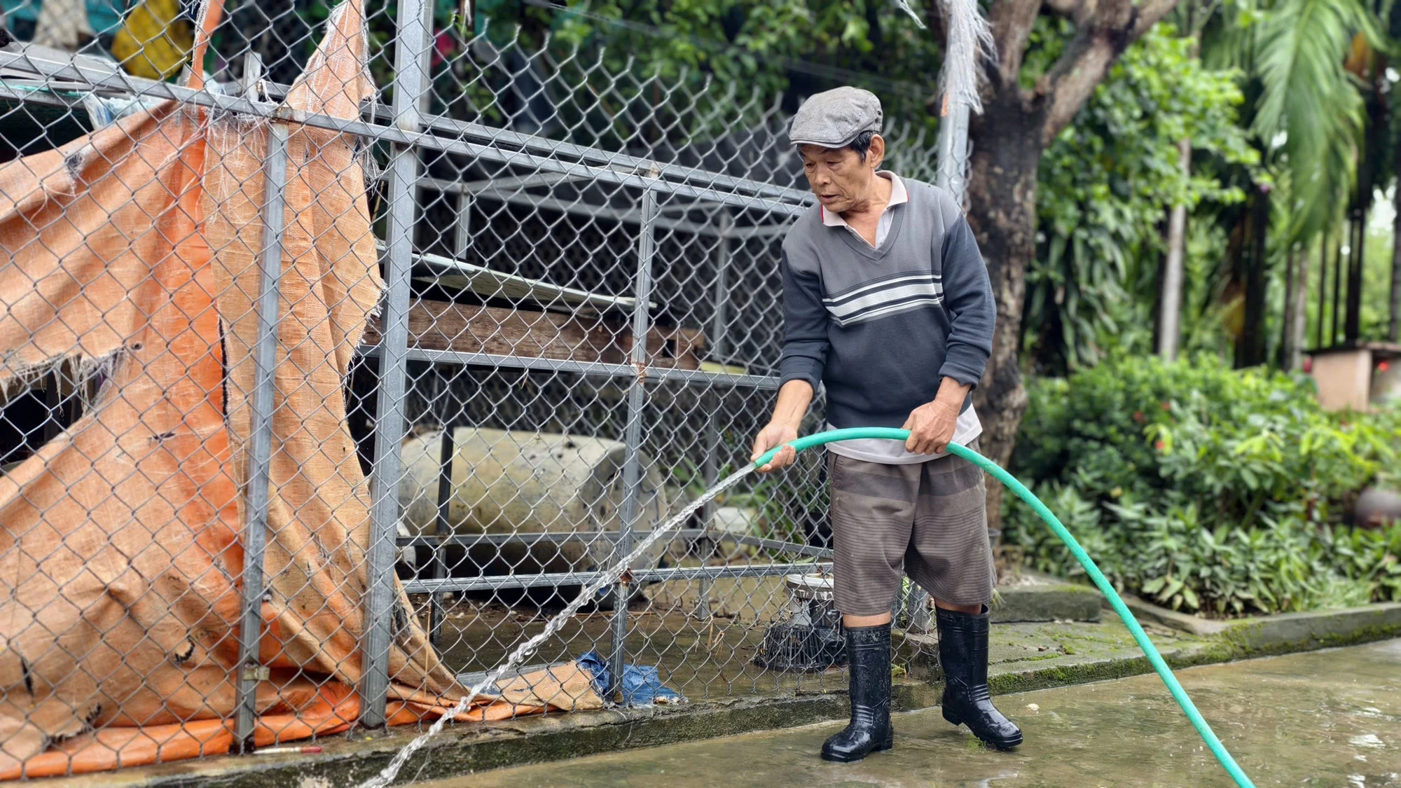 kiet-suc-vi-mua-lu-that-thuong-loay-hoay-mot-tuan-3-lan-don-lu-6.jpg