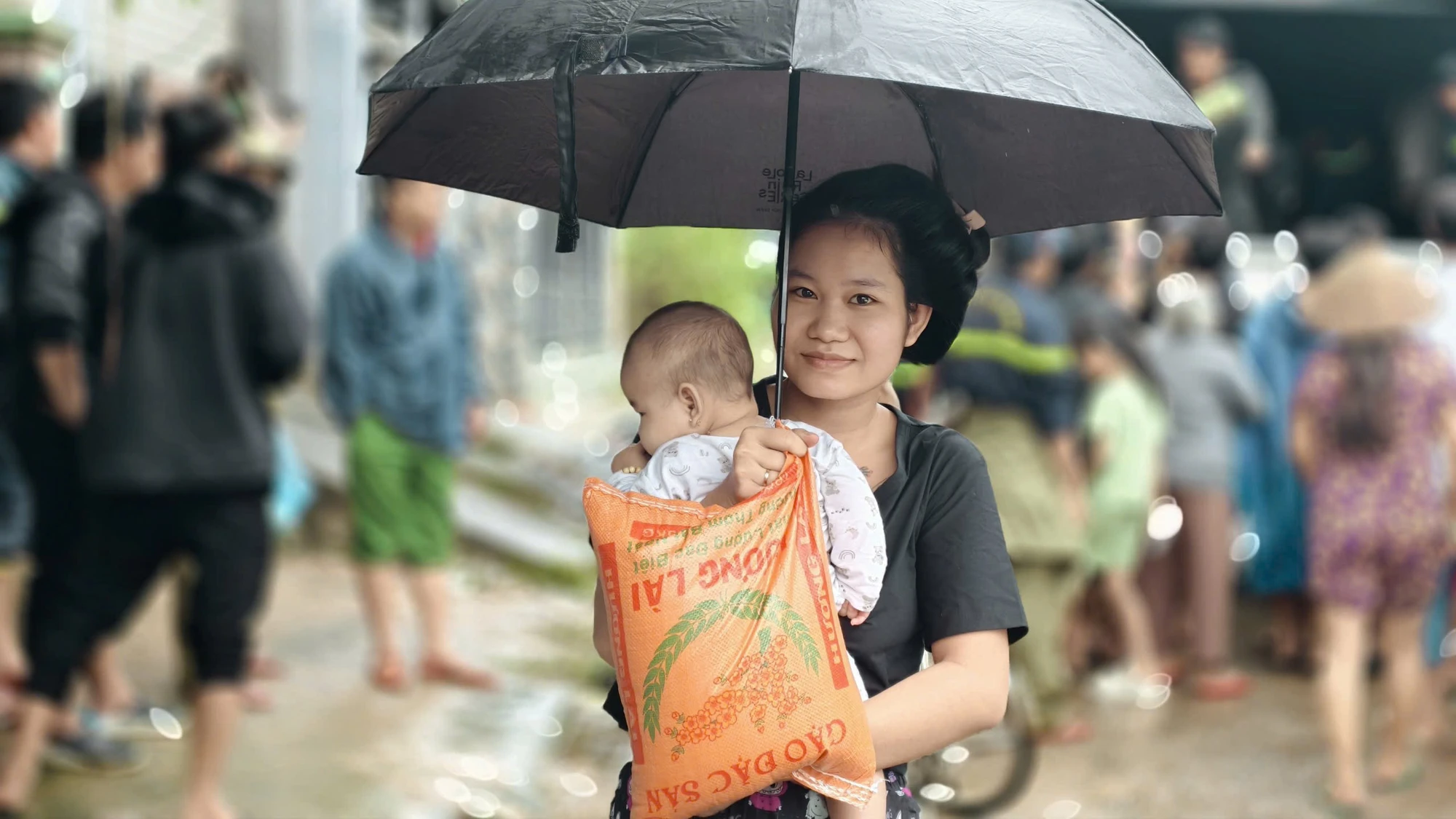 ca-nuoc-huong-ve-hoa-thinh-3.jpg