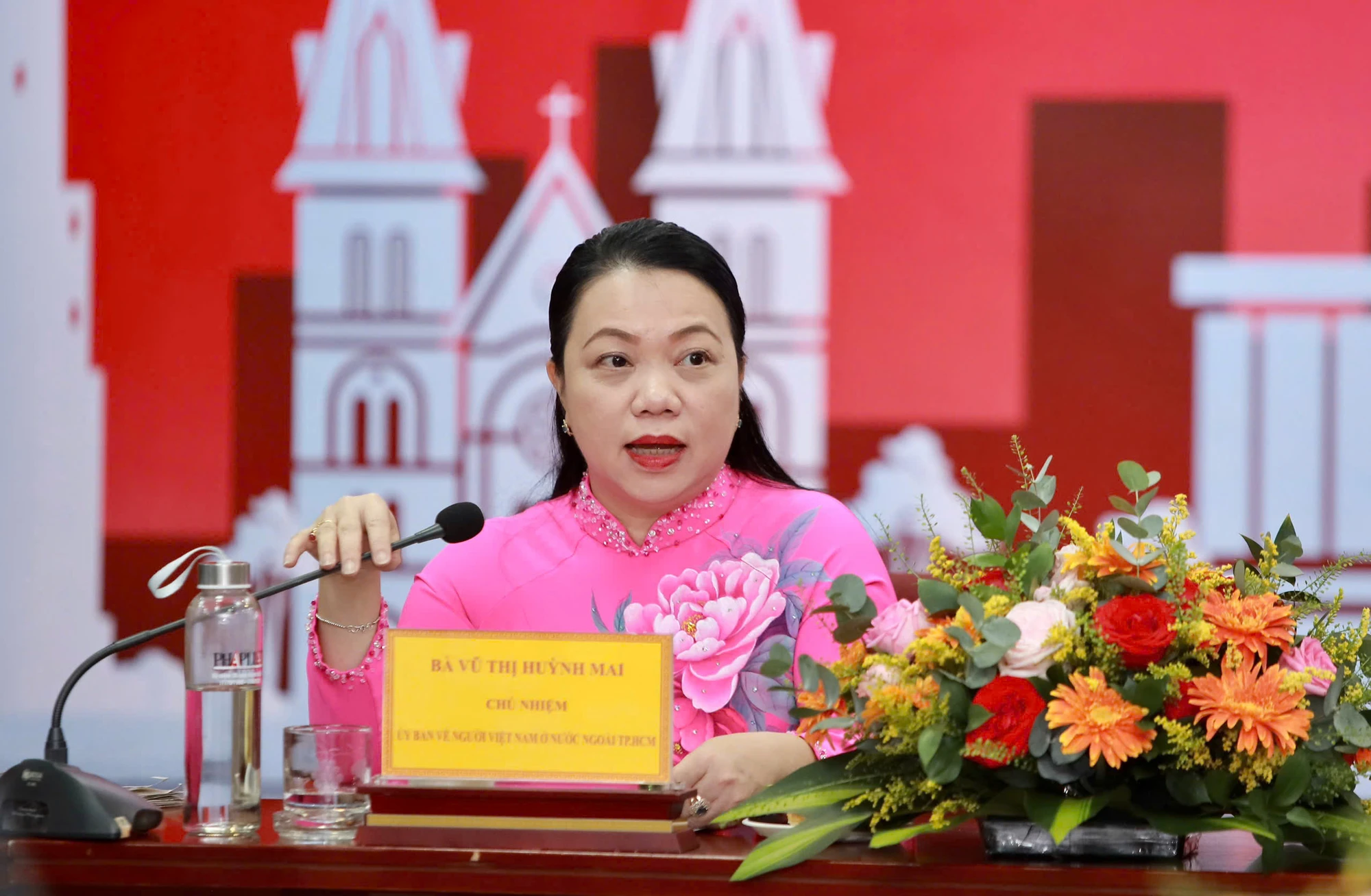 bà Huỳnh Mai.jpg