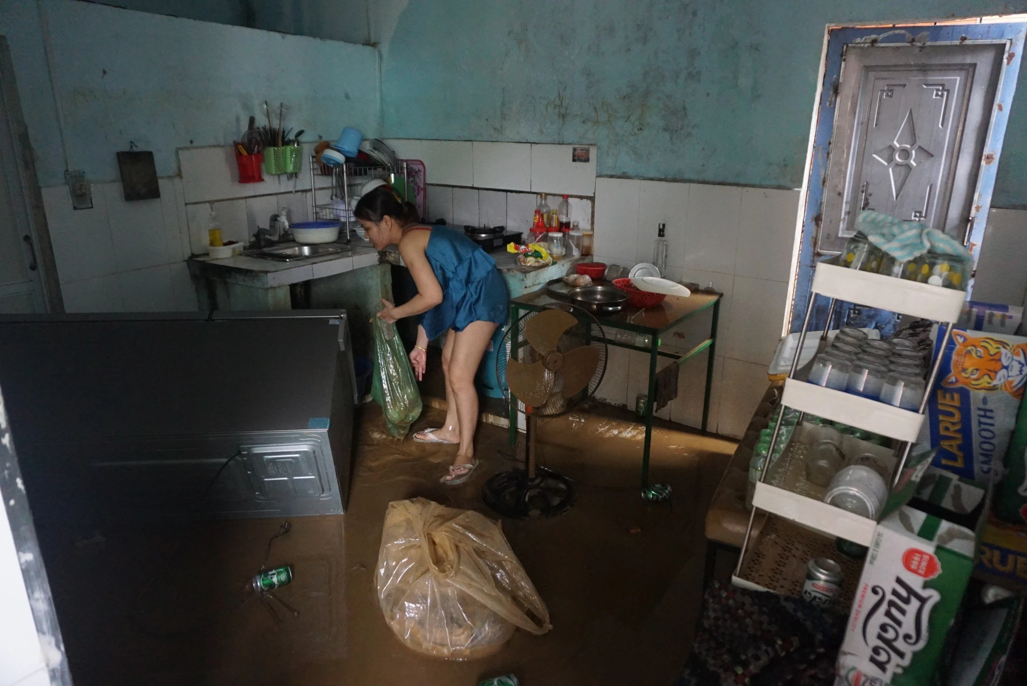 don dep nha cua da nang sau lu.jpg