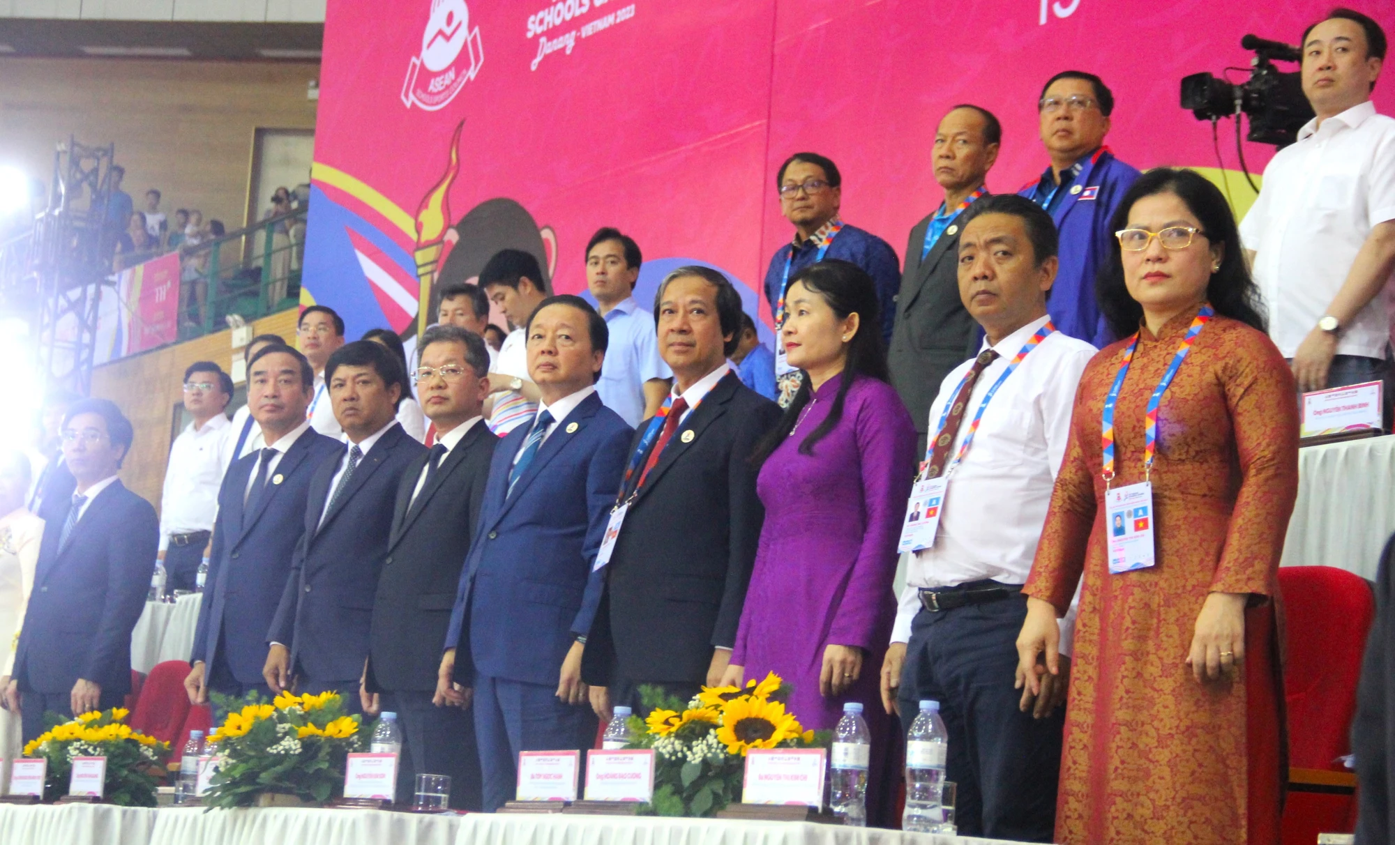 lanh-dao.jpg