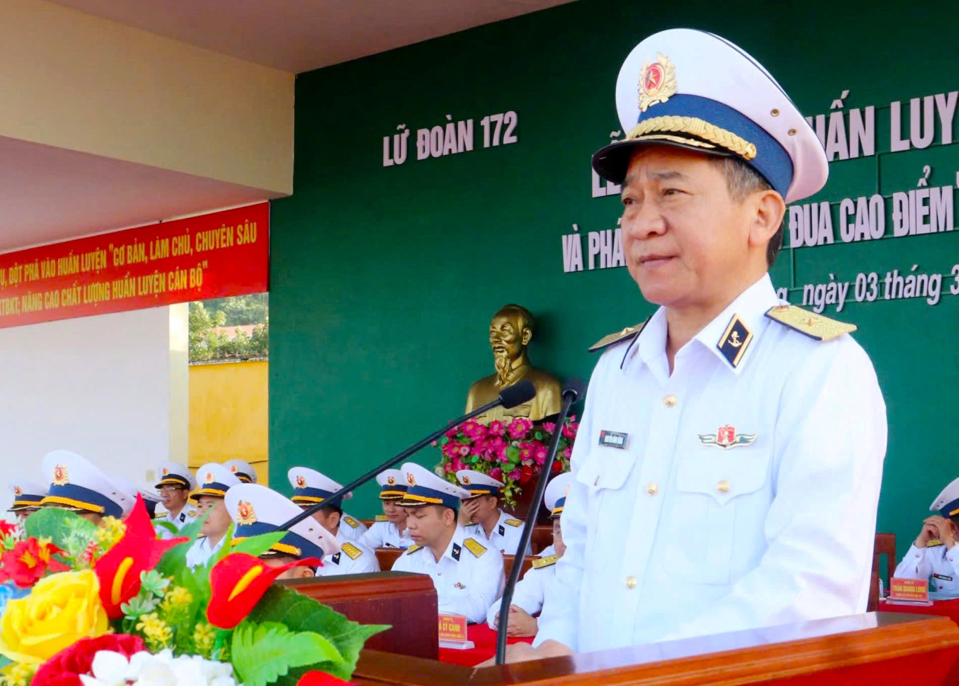 nguyen-dinh-hung.jpg