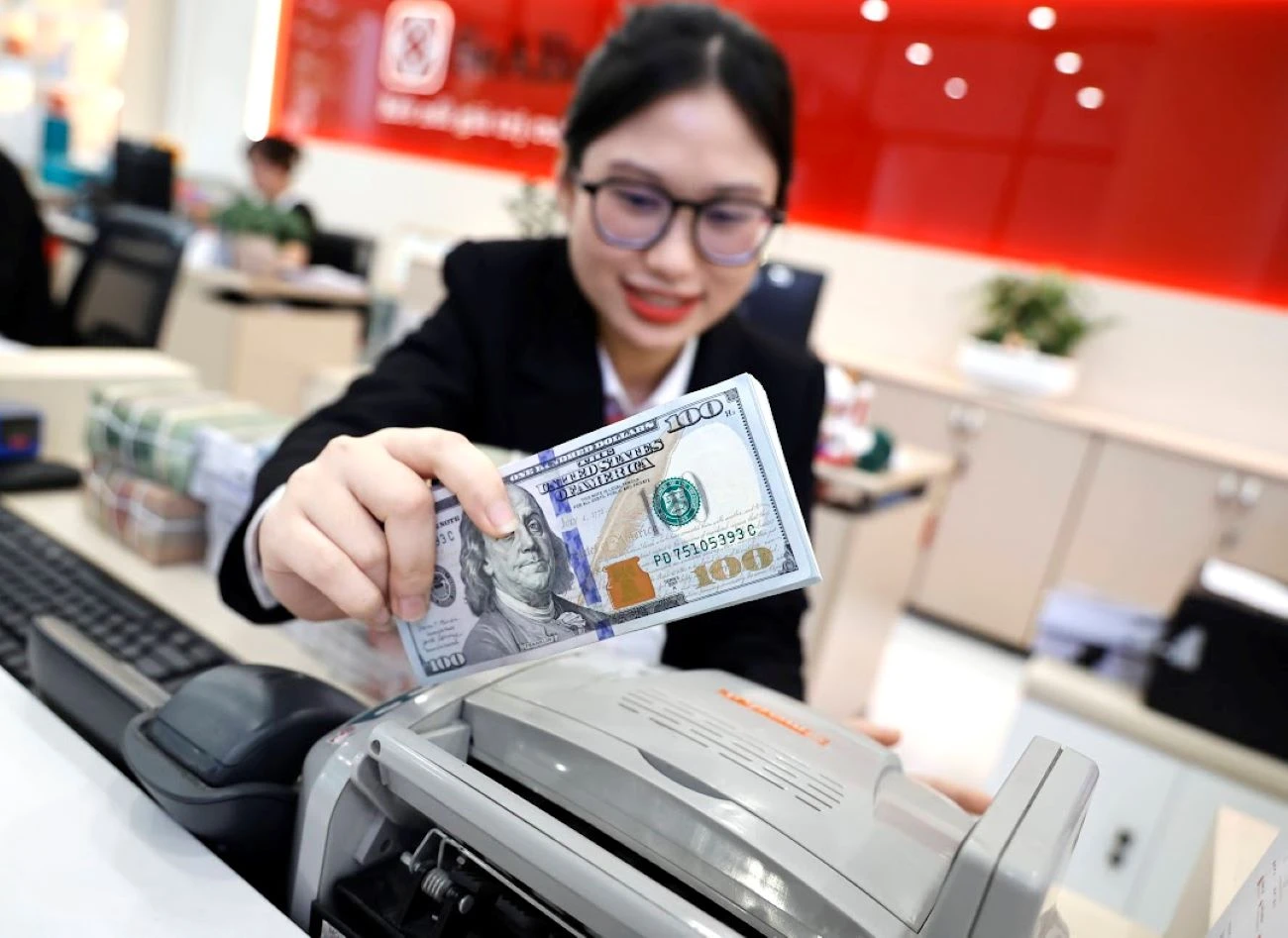 Điều gì xảy ra với vàng, USD, bitcoin...nếu Mỹ giảm lãi suất 3 lần?