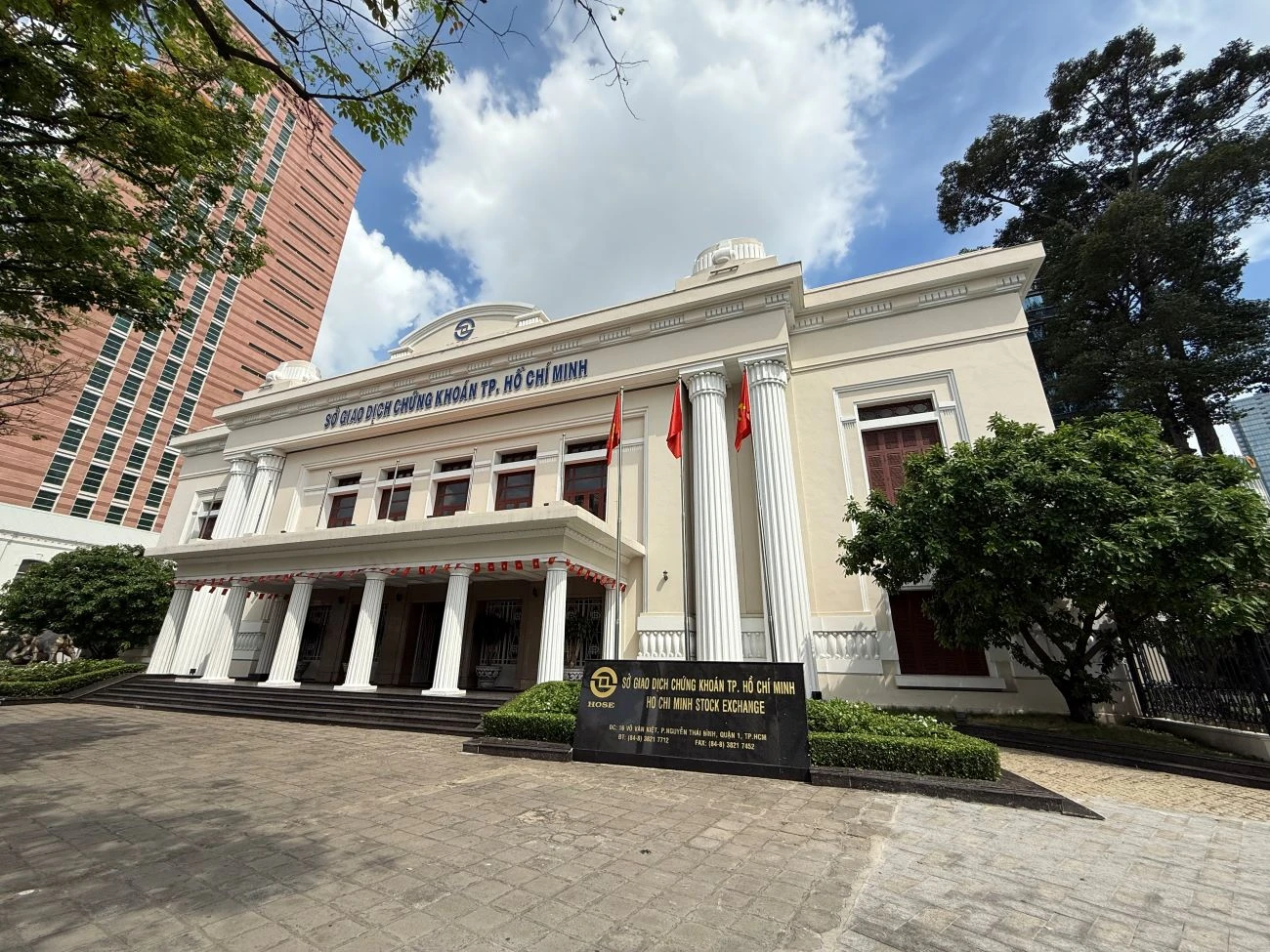 doanh nghiệp