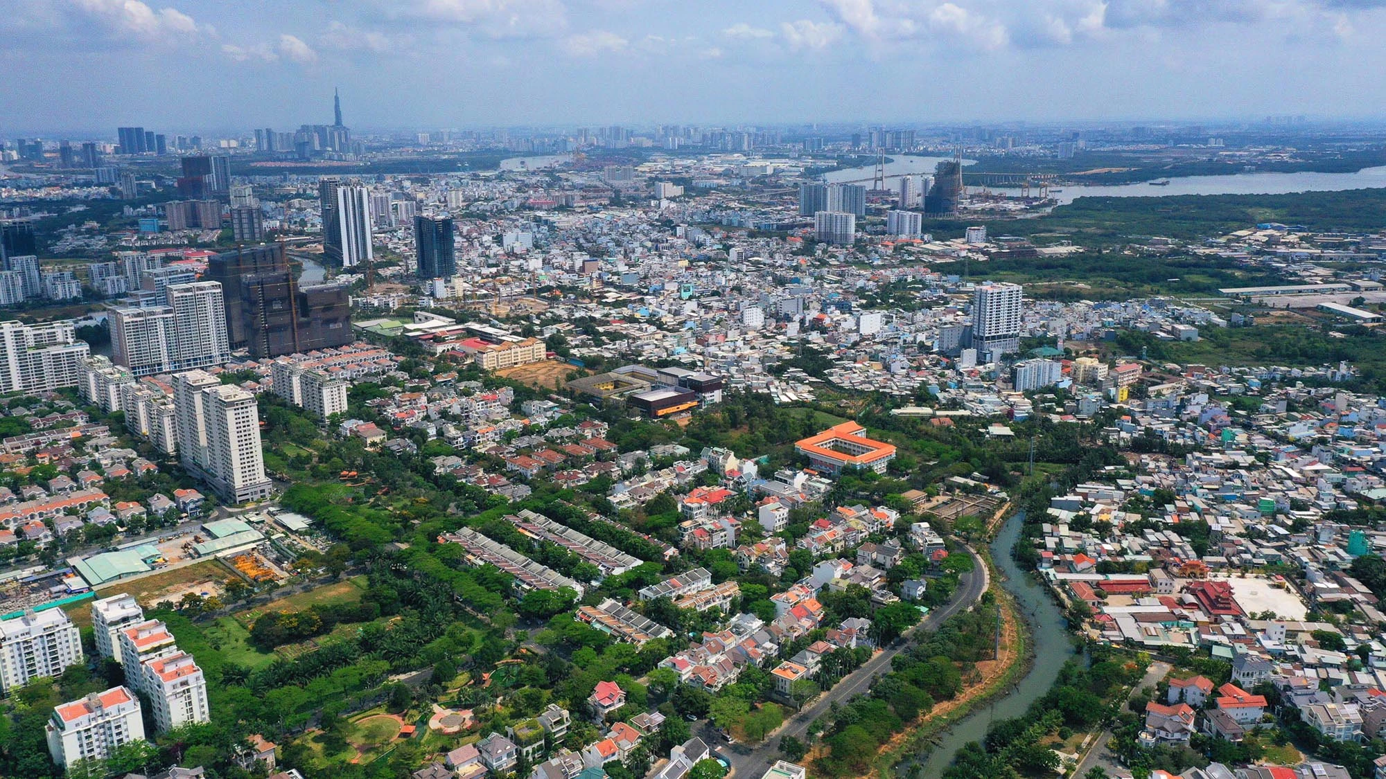 TP.HCM tiếp tục tiên phong thí điểm các chính sách được dự kiến trong dự thảo Luật Đất đai và Luật Nhà ở (sửa đổi). Ảnh: HOÀNG GIANG