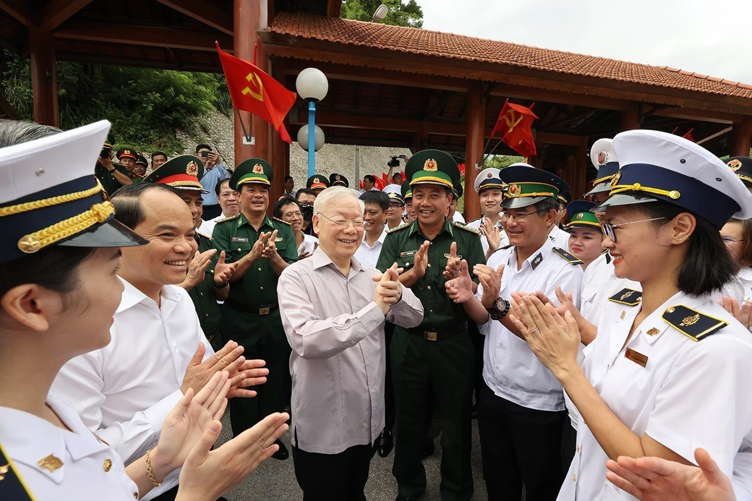 Hiến pháp 1946 trong dòng chảy 10 năm thi hành Hiến pháp 2013: Đặt lợi ích dân tộc trên hết, vì Nhân dân phụng sự