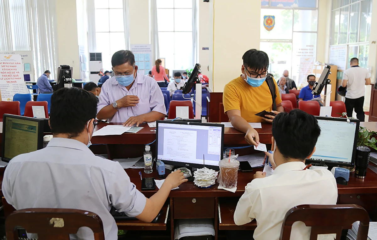 bao-ve-can-bo-nghi-dinh-73.JPG