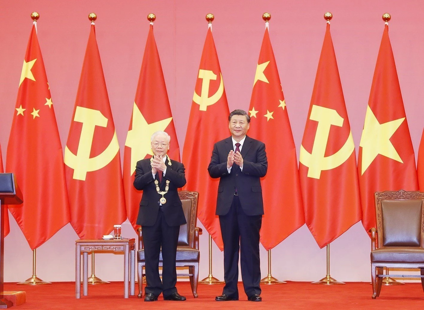 tong-bi-thu-nguyen-phu-trong-tap-can-binh