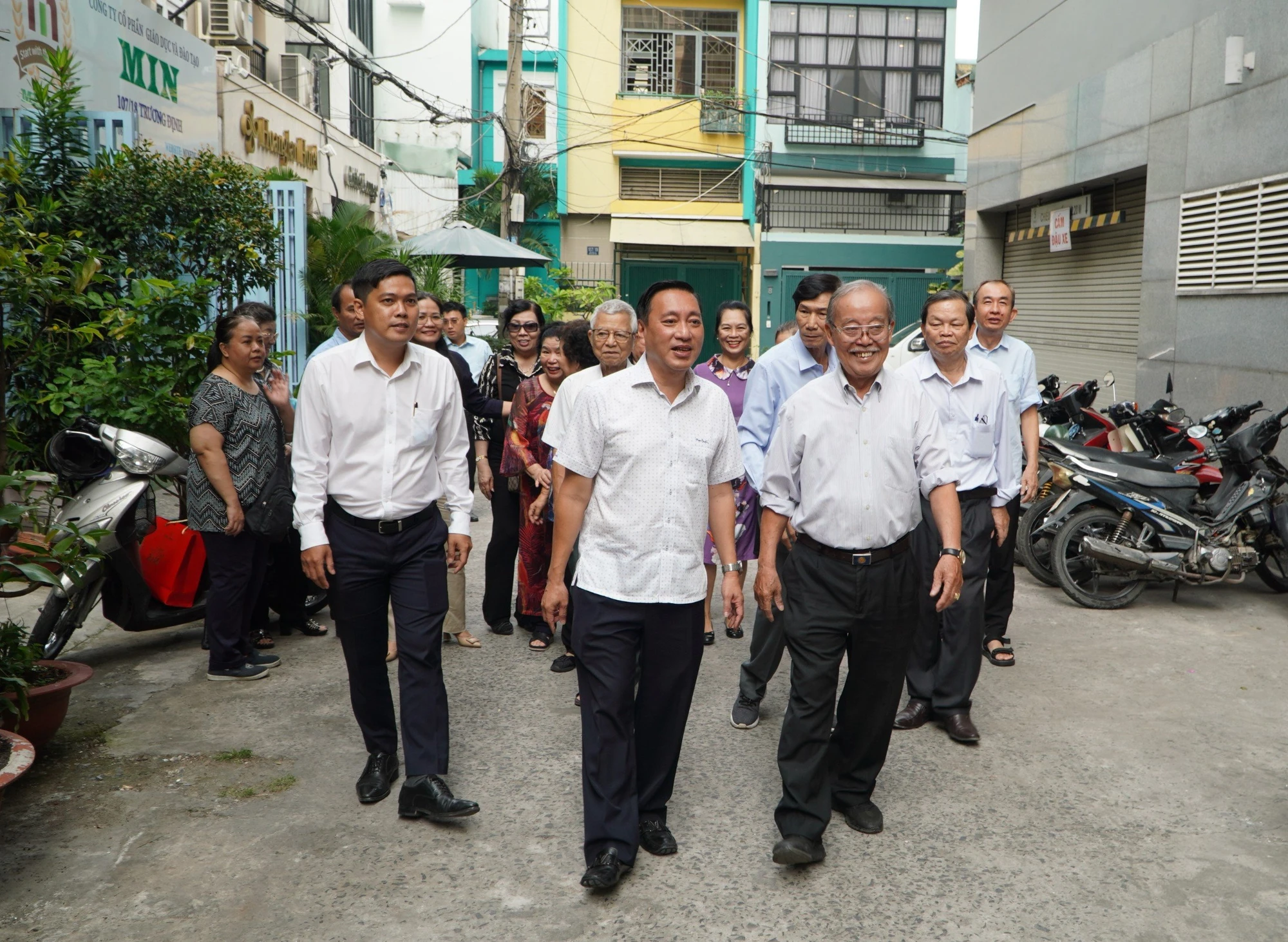 2-moi-tuan-mot-khu-pho-quan-3.jpg