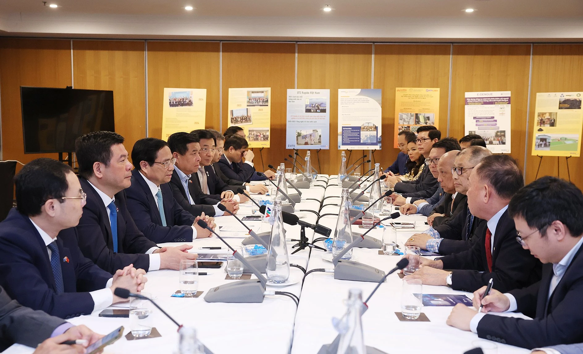thu-tuong-gap-doanh-nhan-1.jpg
