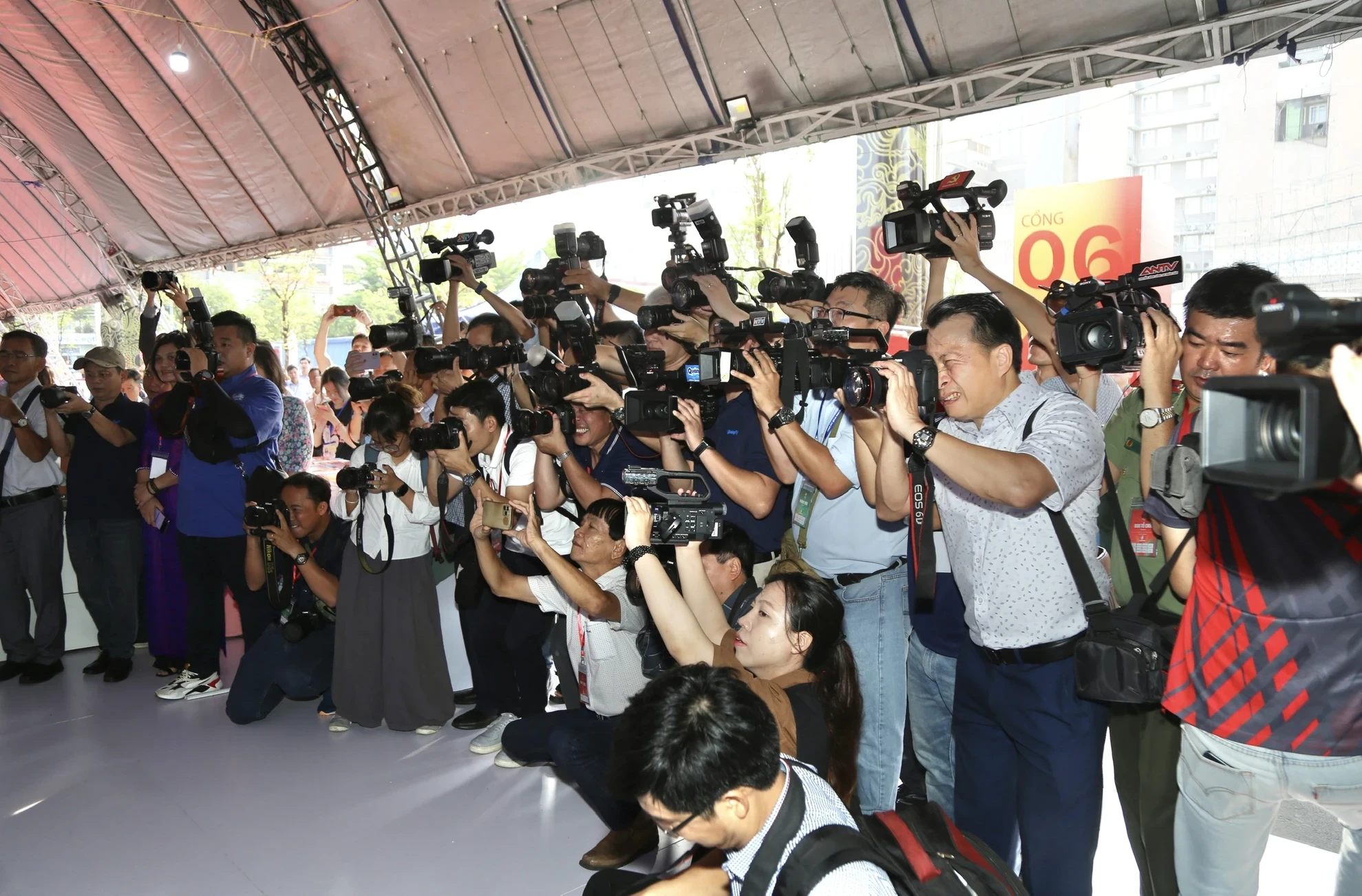 nha-bao-le-quoc-minh-bao-chi-can-chap-nhan-rui-ro-manh-dan-thu-nghiem-mo-hinh-kinh-doanh-moi-phong-vien-tac-nghiep.jpg.png