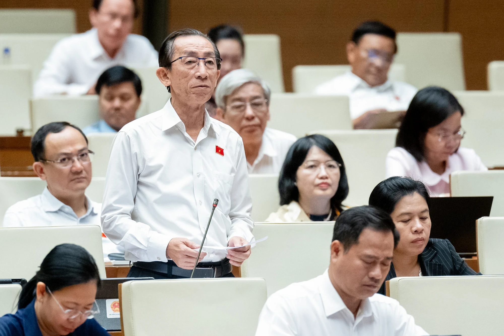 4-van-de-lon-can-quan-tam-khi-tang-luong-co-so-tran-hoang-ngan.jpg