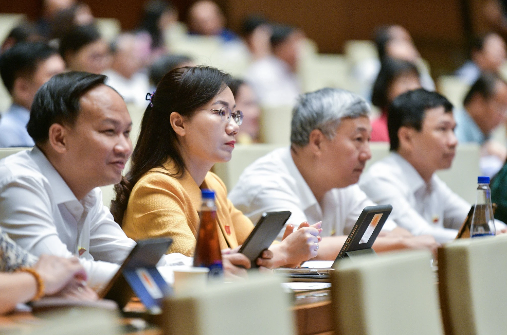 quoc-hoi-vi-dan-nhung-loi-hua-cam-ket-cua-cac-tu-lenh-nganh-phai-som-di-vao-cuoc-song-1.jpg