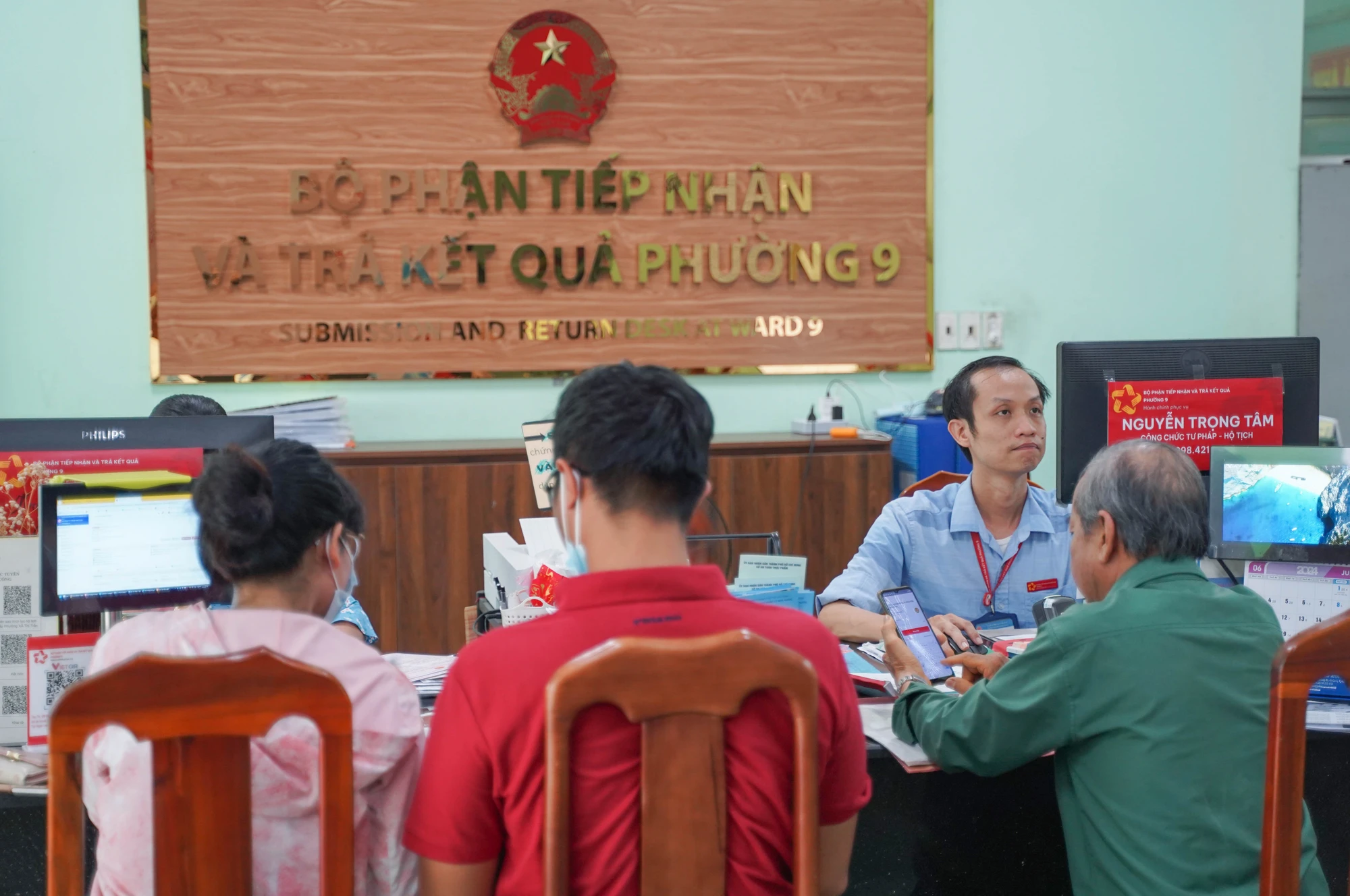 Phó Giám đốc Sở Nội vụ TP.HCM Nguyễn Thị Hồng Thắm: Đảm bảo thông suốt khi sắp xếp 80 phường ở TP.HCM