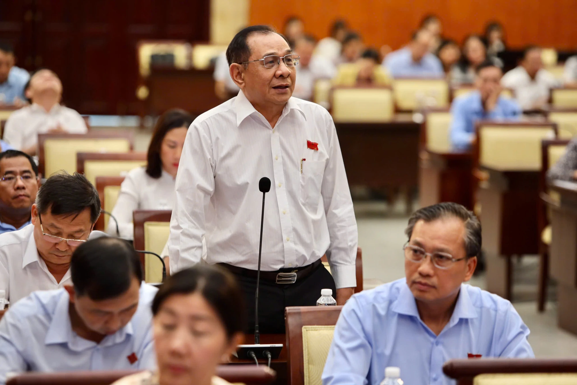 chan-dung-tinh-trang-lang-phi-tai-san-cong-tran-quang-thang-chong-lang-phi.jpg