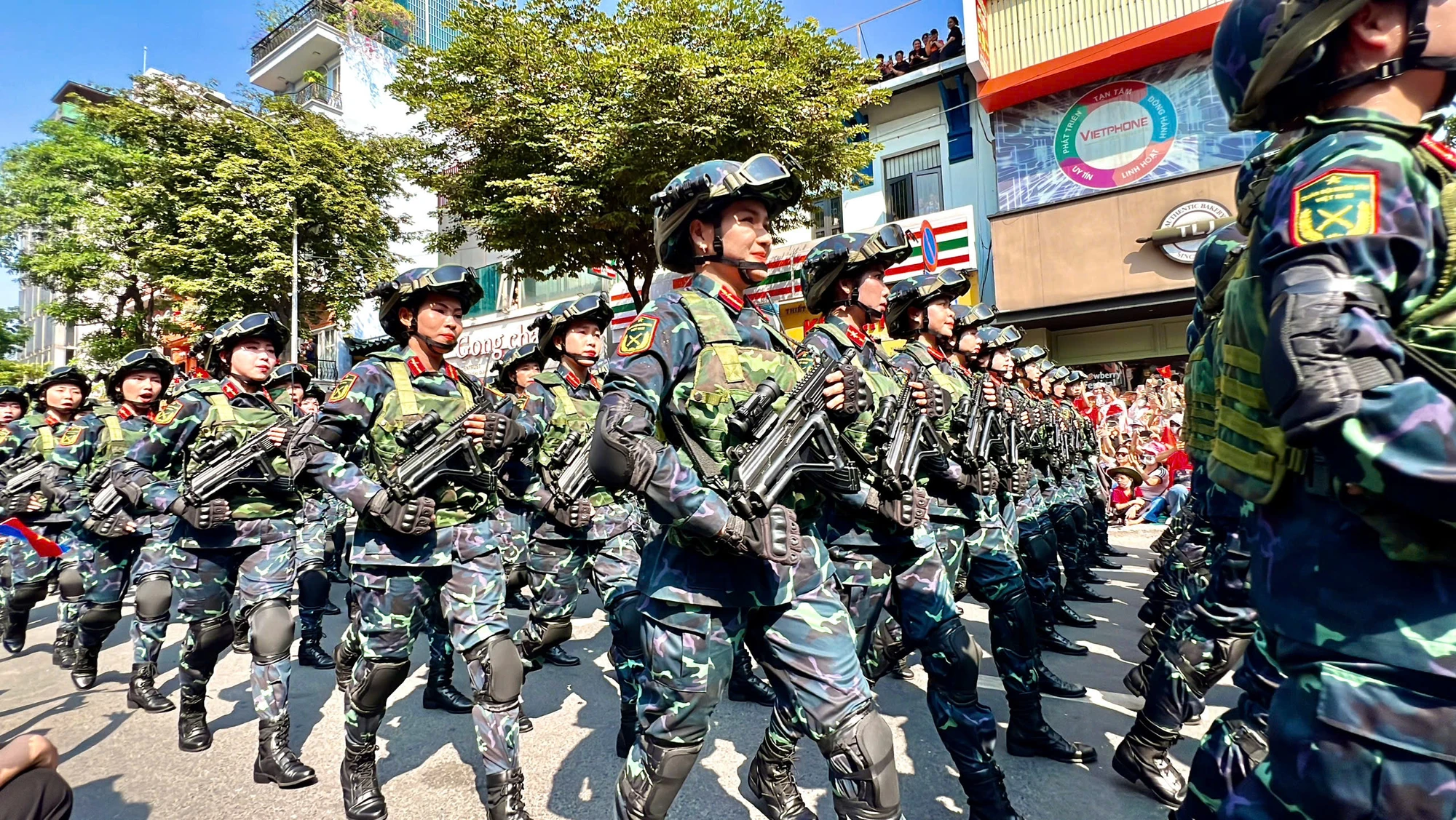 ve-dep-cac-khoi-nu-chien-si-biet-dong-pham-hai-hg.jpg
