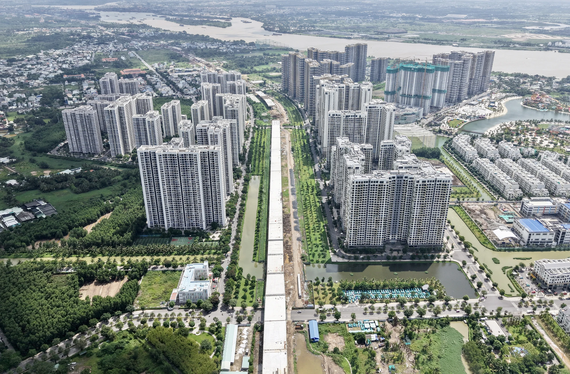 Vành đai 3 TP.HCM là một dự án giao thông quan trọng, kết nối TP.HCM với các tỉnh lân cận, trong đó có Đồng Nai. Ảnh: THUẬN VĂN